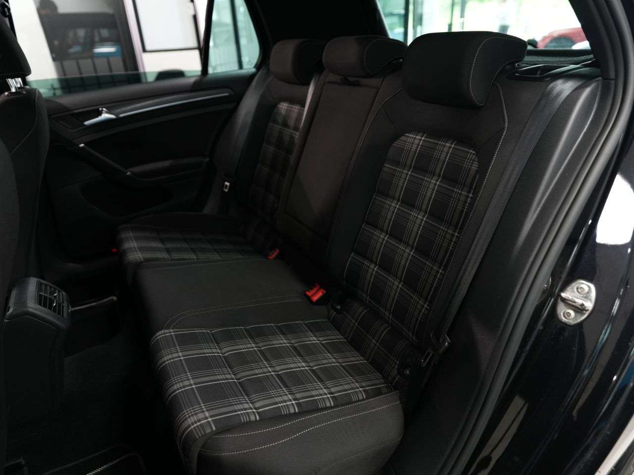 2017 VOLKSWAGEN GOLF 2017 VOLKSWAGEN GOLF