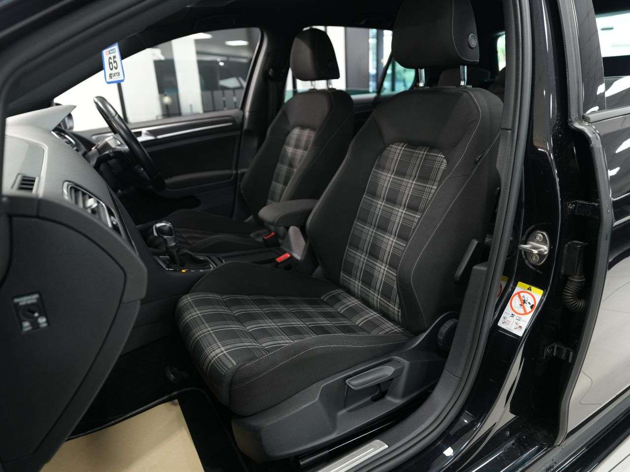 2017 VOLKSWAGEN GOLF 2017 VOLKSWAGEN GOLF