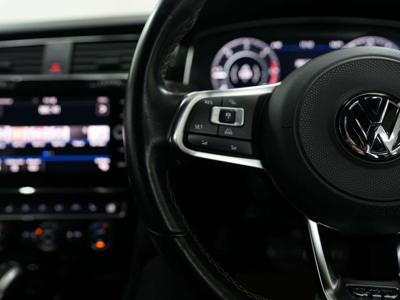 2017 VOLKSWAGEN GOLF 2017 VOLKSWAGEN GOLF