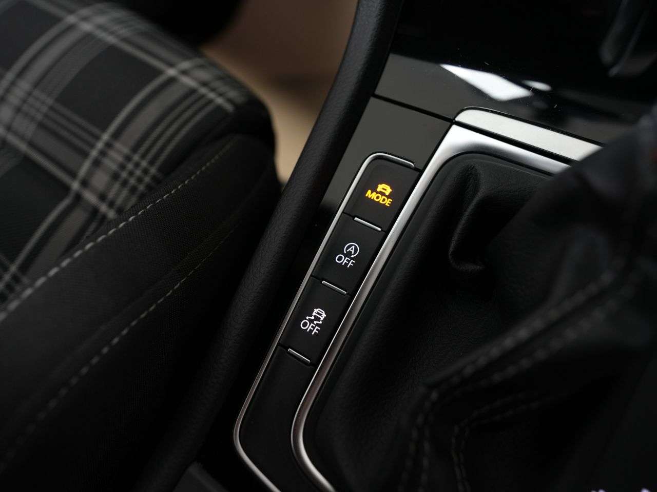 2017 VOLKSWAGEN GOLF 2017 VOLKSWAGEN GOLF