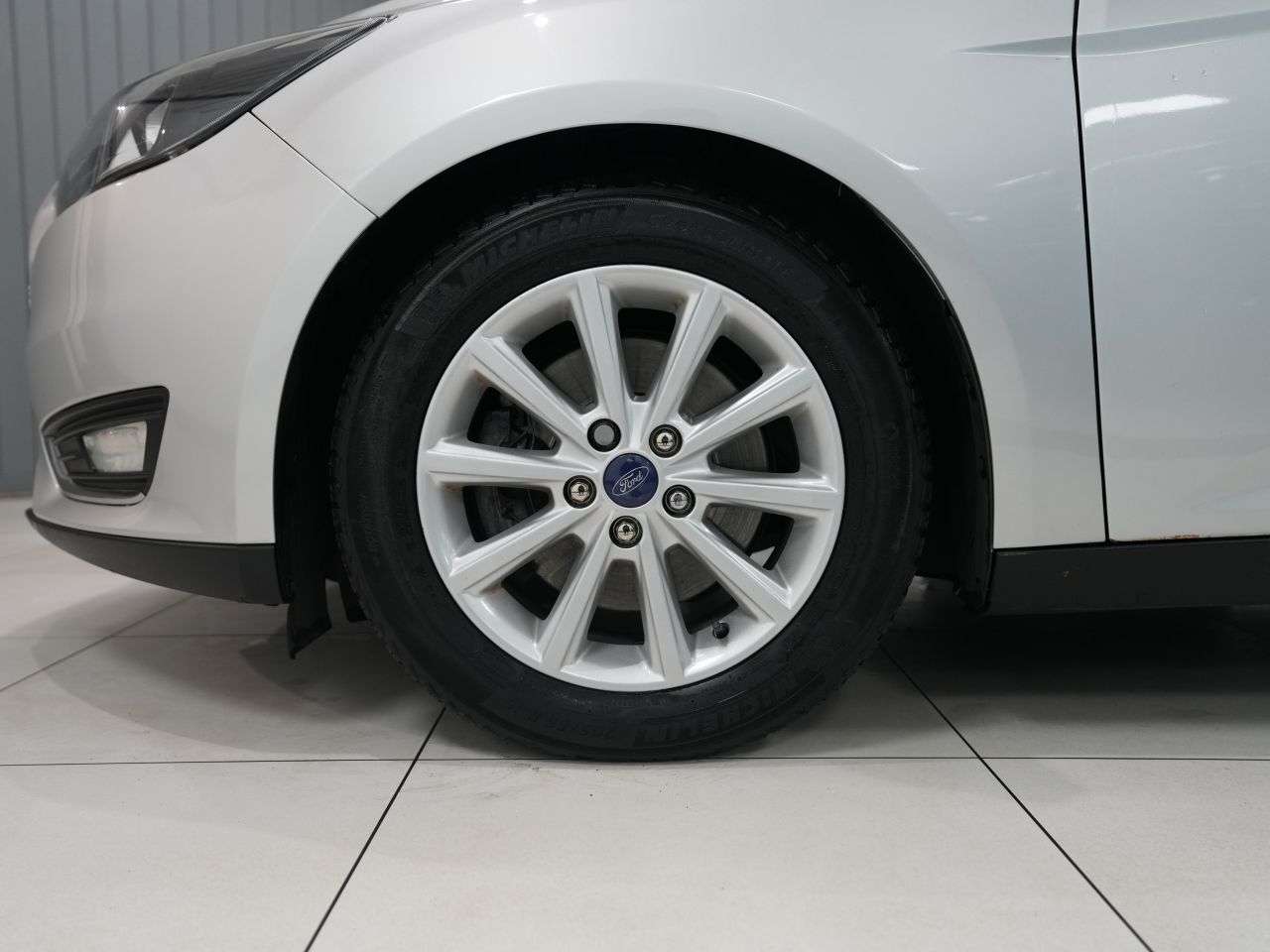 A 2015 FORD FOCUS 2.0 TDCi Titanium Hatchback 5dr Diesel Powershift Euro 6 (s/s) (150 ps) ONE A 2015 FORD FOCUS 2.0 TDCi Titanium Hatchback 5dr Diesel Powershift Euro 6 (s/s) (150 ps) ONE