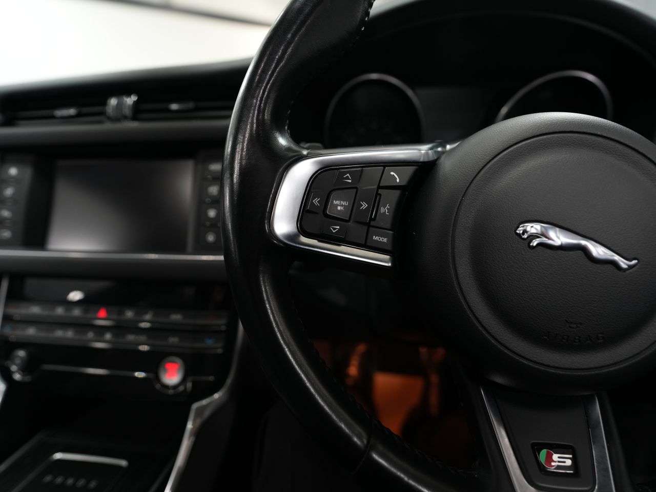 2016 JAGUAR XF 2016 JAGUAR XF