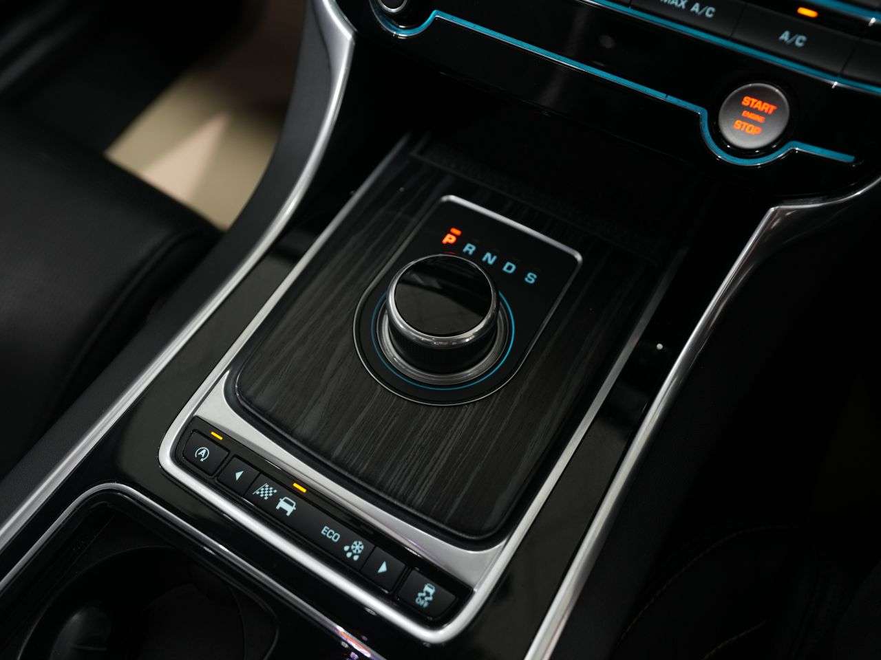 2016 JAGUAR XF 2016 JAGUAR XF