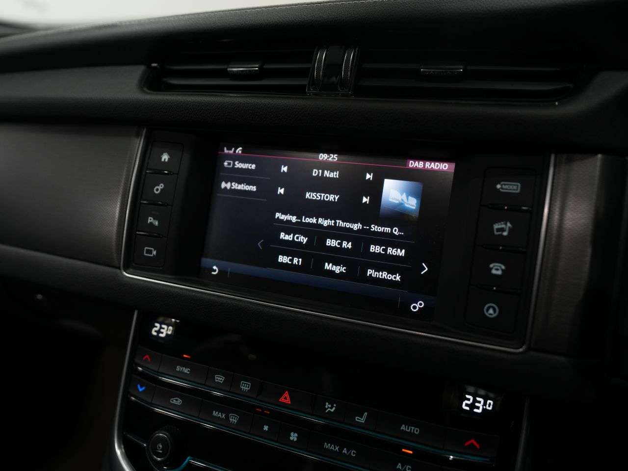 2016 JAGUAR XF 2016 JAGUAR XF