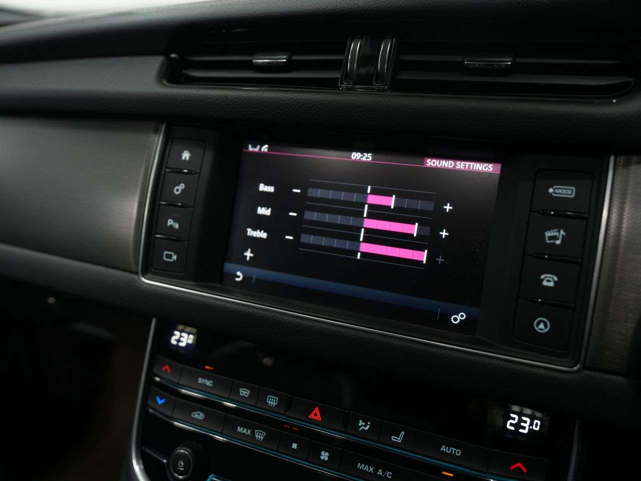 2016 JAGUAR XF 2016 JAGUAR XF
