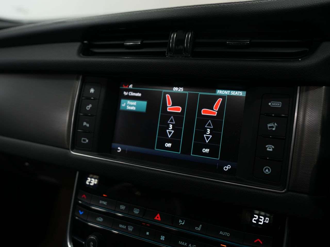 2016 JAGUAR XF 2016 JAGUAR XF