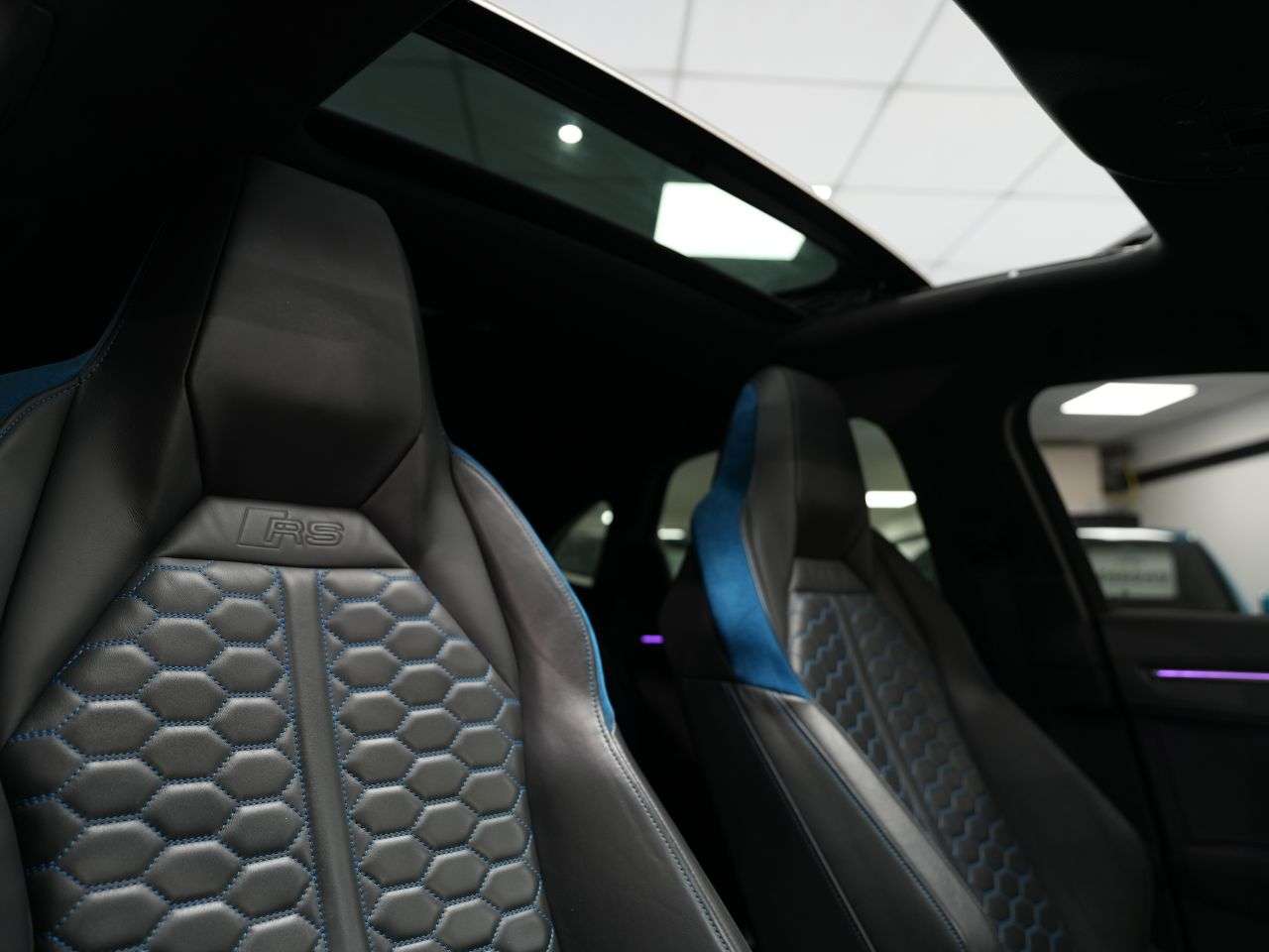 A 2021 AUDI RS Q3 2.5 TFSI Audi Sport Edition Sportback 5dr Petrol S Tronic quattro Euro 6 (s A 2021 AUDI RS Q3 2.5 TFSI Audi Sport Edition Sportback 5dr Petrol S Tronic quattro Euro 6 (s