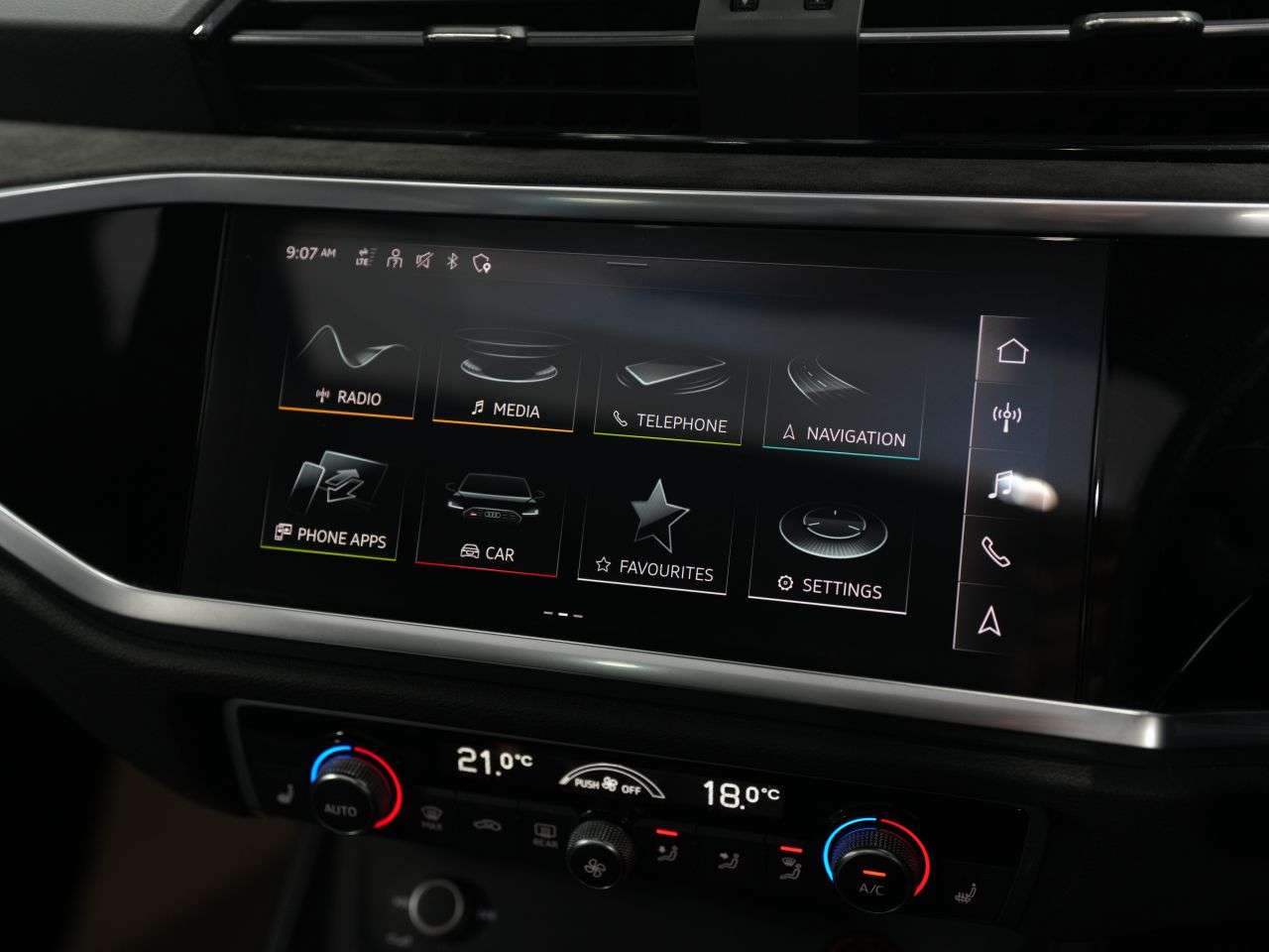 2021 AUDI RS Q3 2021 AUDI RS Q3