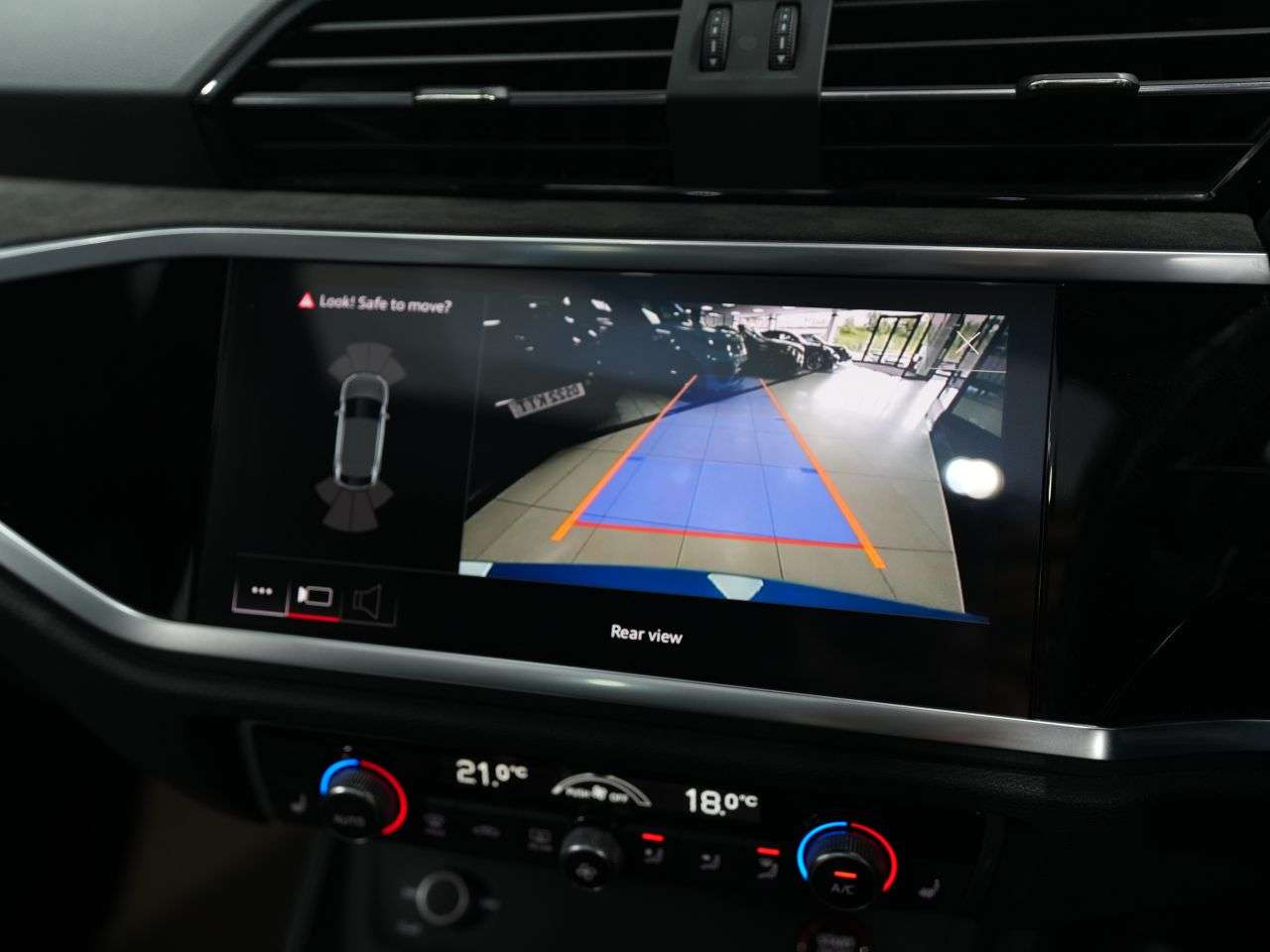 2021 AUDI RS Q3 2021 AUDI RS Q3