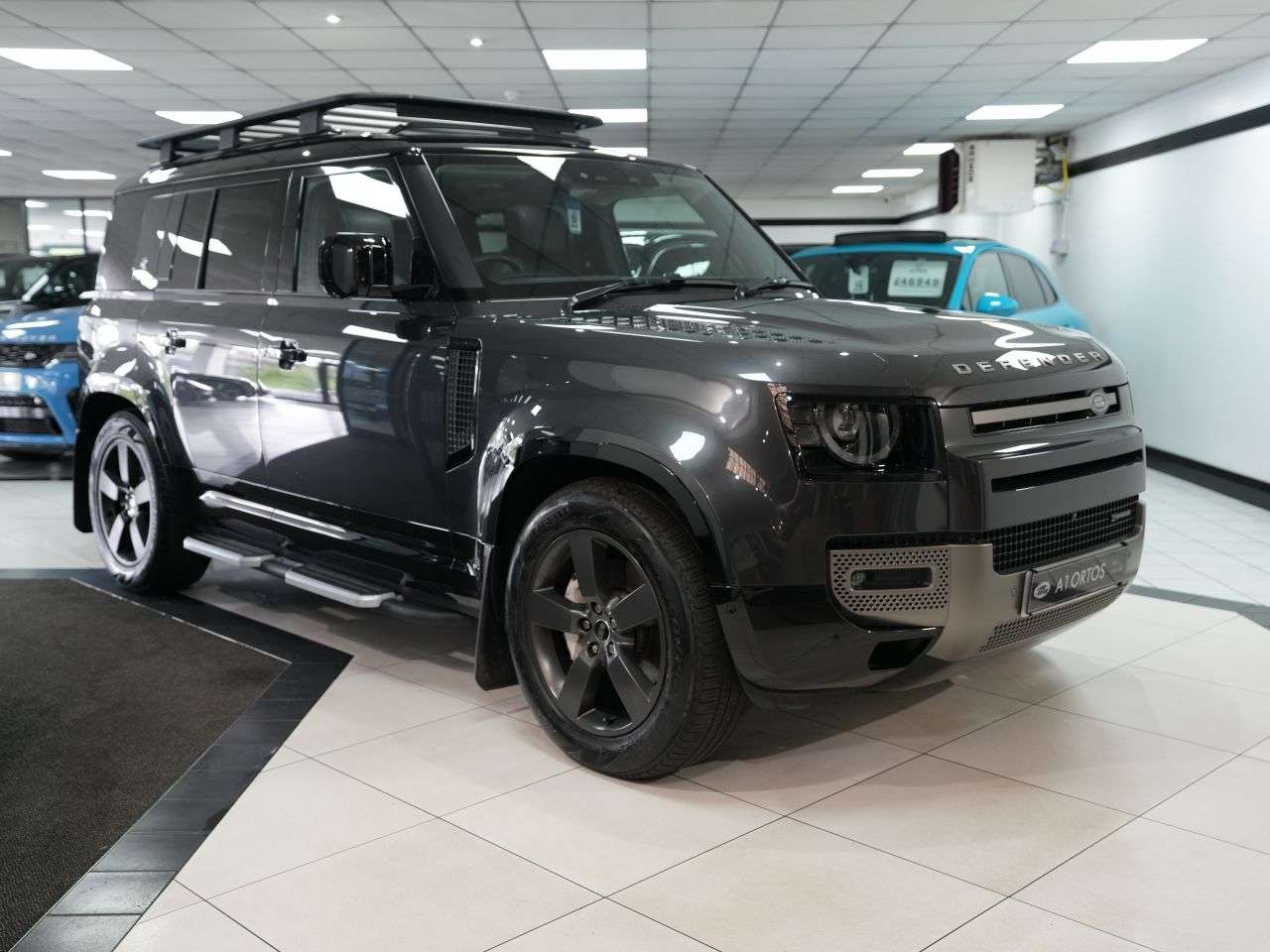 A 2023 LAND ROVER DEFENDER 3.0 D300 MHEV X-Dynamic HSE SUV 5dr Diesel Auto 4WD Euro 6 (s/s) (300 ps) O A 2023 LAND ROVER DEFENDER 3.0 D300 MHEV X-Dynamic HSE SUV 5dr Diesel Auto 4WD Euro 6 (s/s) (300 ps) O