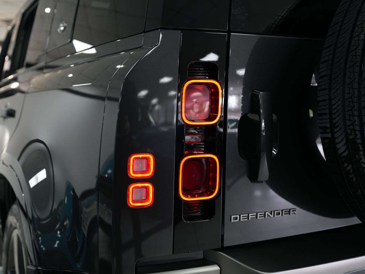 2023 LAND ROVER DEFENDER 2023 LAND ROVER DEFENDER