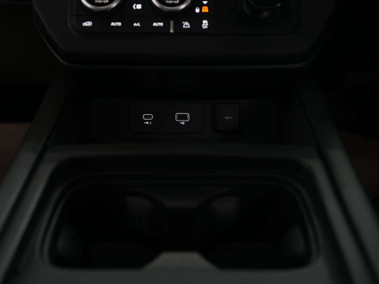 2023 LAND ROVER DEFENDER 2023 LAND ROVER DEFENDER