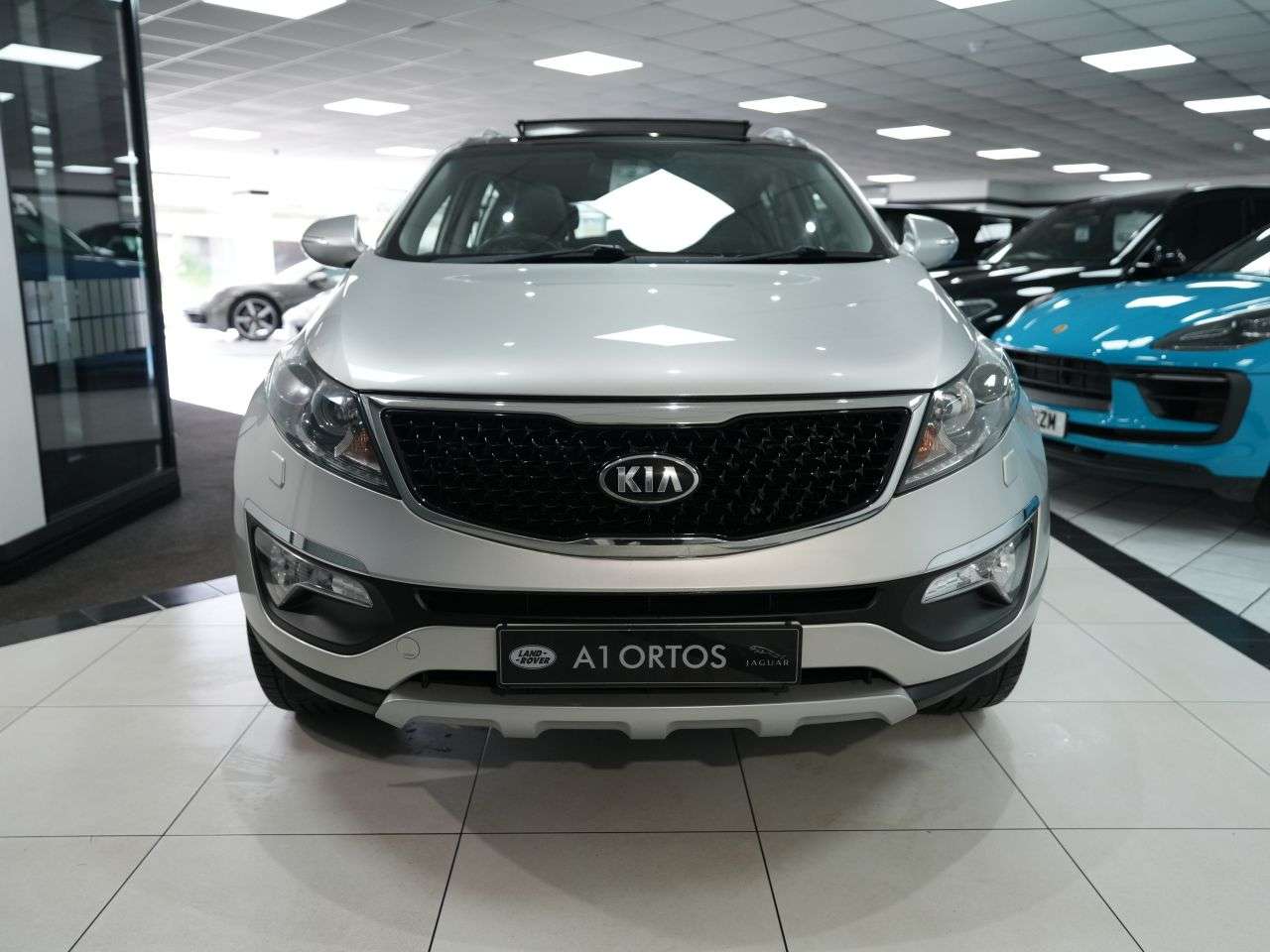 A 2015 KIA SPORTAGE 2.0 CRDi KX-3 SUV 5dr Diesel Auto AWD Euro 5 (134 bhp) BE QUICK GENUINE PX A 2015 KIA SPORTAGE 2.0 CRDi KX-3 SUV 5dr Diesel Auto AWD Euro 5 (134 bhp) BE QUICK GENUINE PX