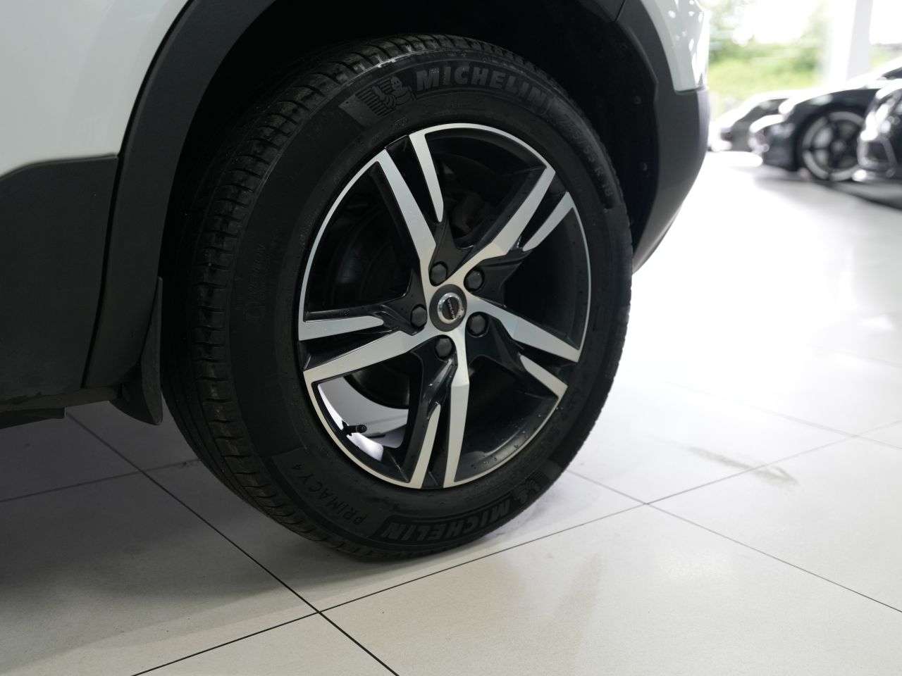 2020 VOLVO XC40 2020 VOLVO XC40