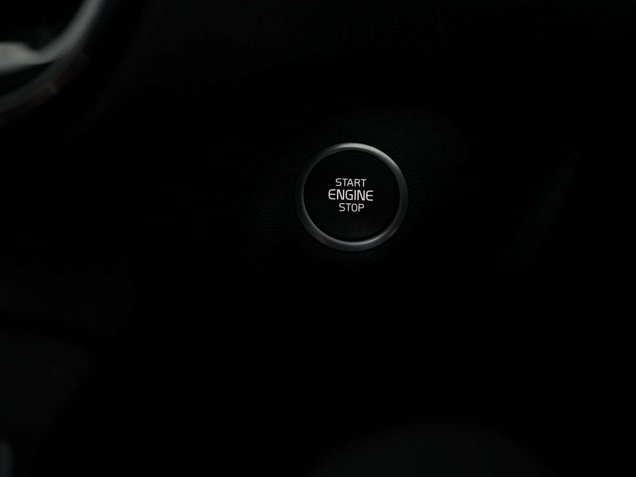 2020 VOLVO XC40 2020 VOLVO XC40