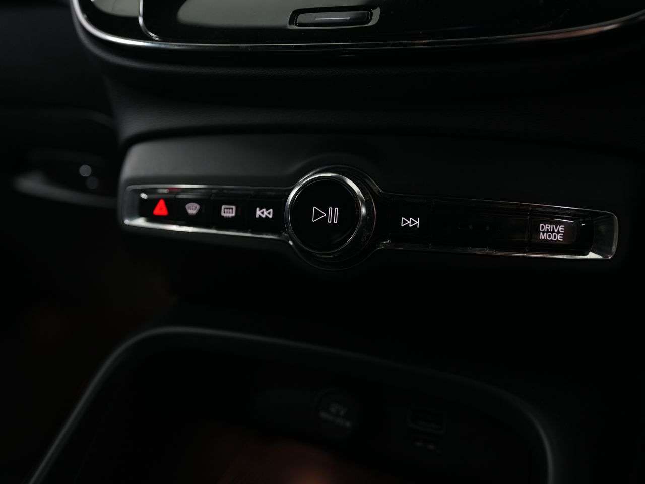 2020 VOLVO XC40 2020 VOLVO XC40