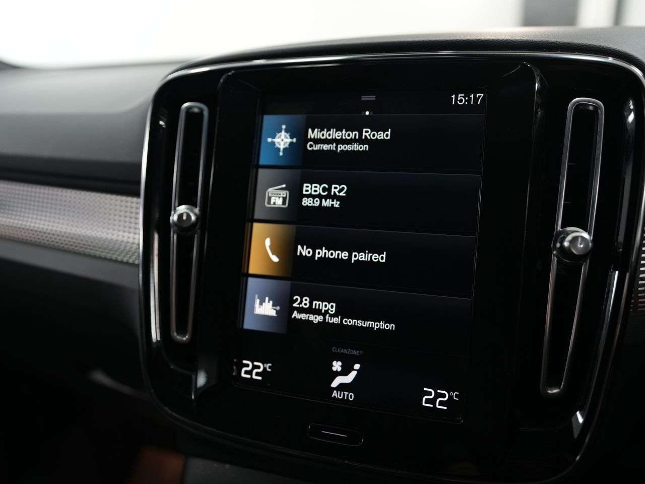 2020 VOLVO XC40 2020 VOLVO XC40