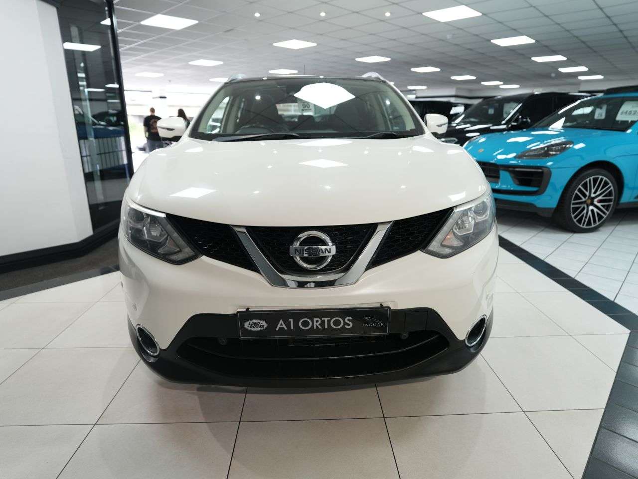 A 2017 NISSAN QASHQAI 1.6 dCi Tekna SUV 5dr Diesel XTRON 2WD Euro 6 (s/s) (130 ps) BE QUICK GENUI A 2017 NISSAN QASHQAI 1.6 dCi Tekna SUV 5dr Diesel XTRON 2WD Euro 6 (s/s) (130 ps) BE QUICK GENUI