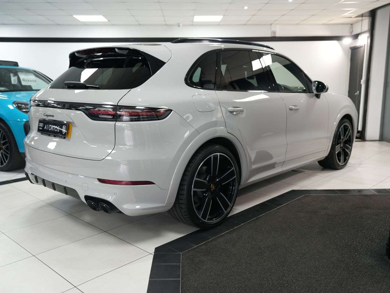 2023 PORSCHE CAYENNE 2023 PORSCHE CAYENNE