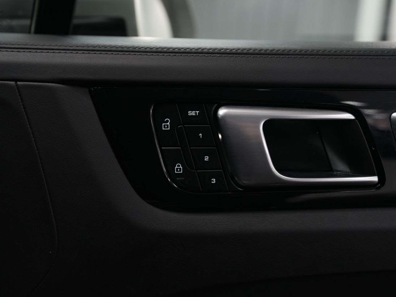 2023 PORSCHE CAYENNE 2023 PORSCHE CAYENNE