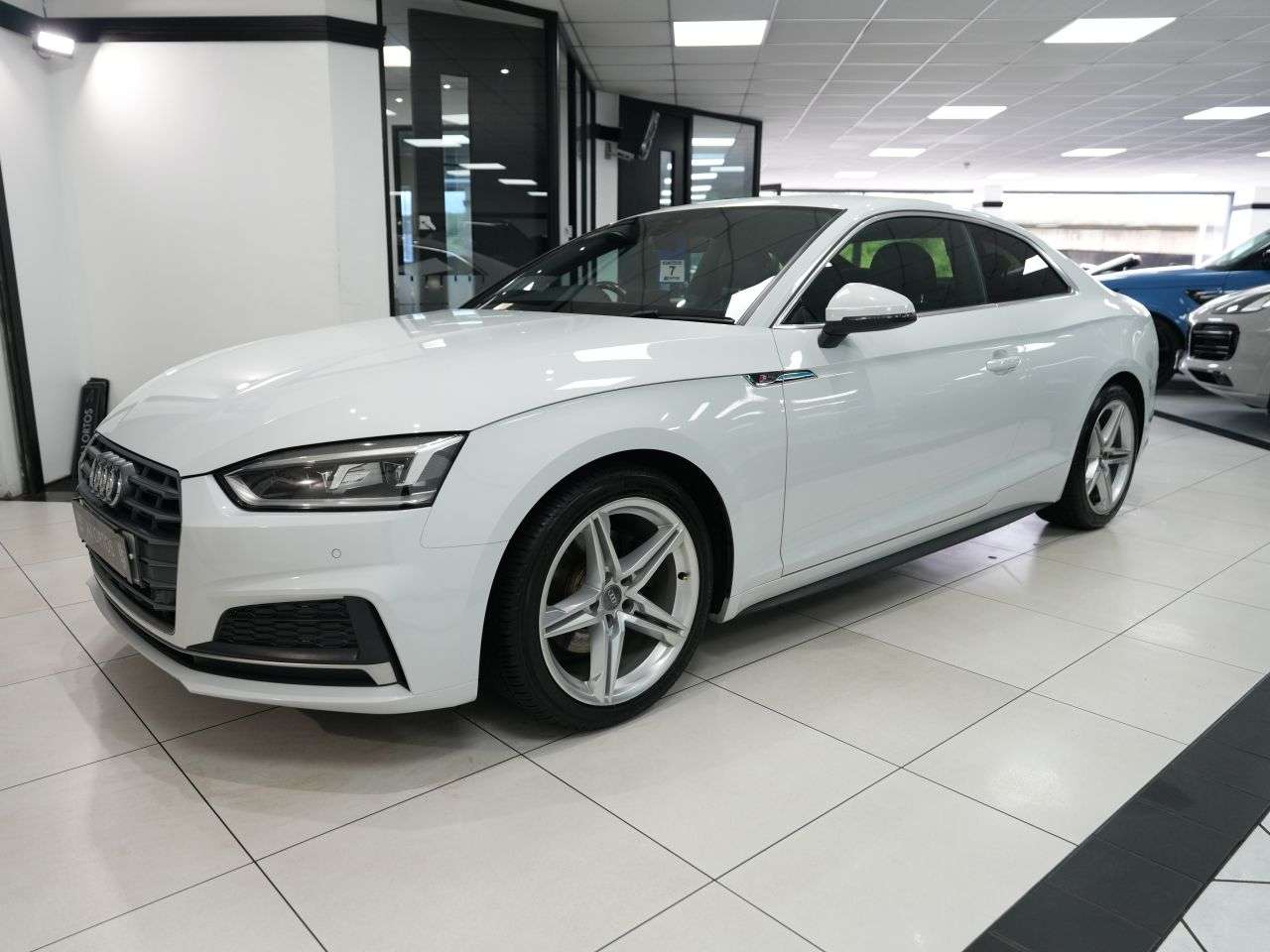 A 2018 AUDI A5 2.0 TFSI 40 S line Coupe 2dr Petrol Manual Euro 6 (s/s) (190 ps) FULL SERVI A 2018 AUDI A5 2.0 TFSI 40 S line Coupe 2dr Petrol Manual Euro 6 (s/s) (190 ps) FULL SERVI