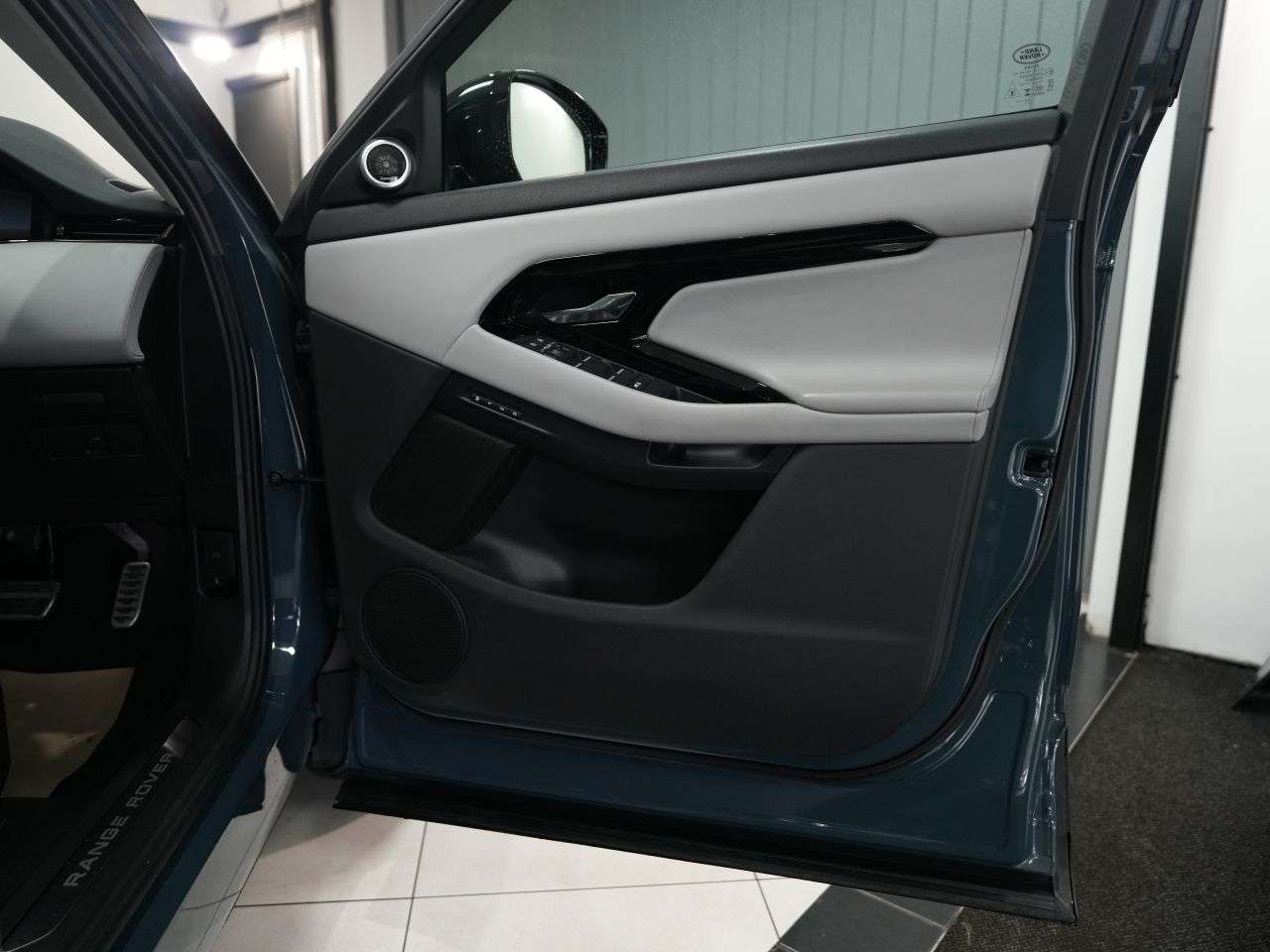 2023 LAND ROVER RANGE ROVER EVOQUE 2023 LAND ROVER RANGE ROVER EVOQUE