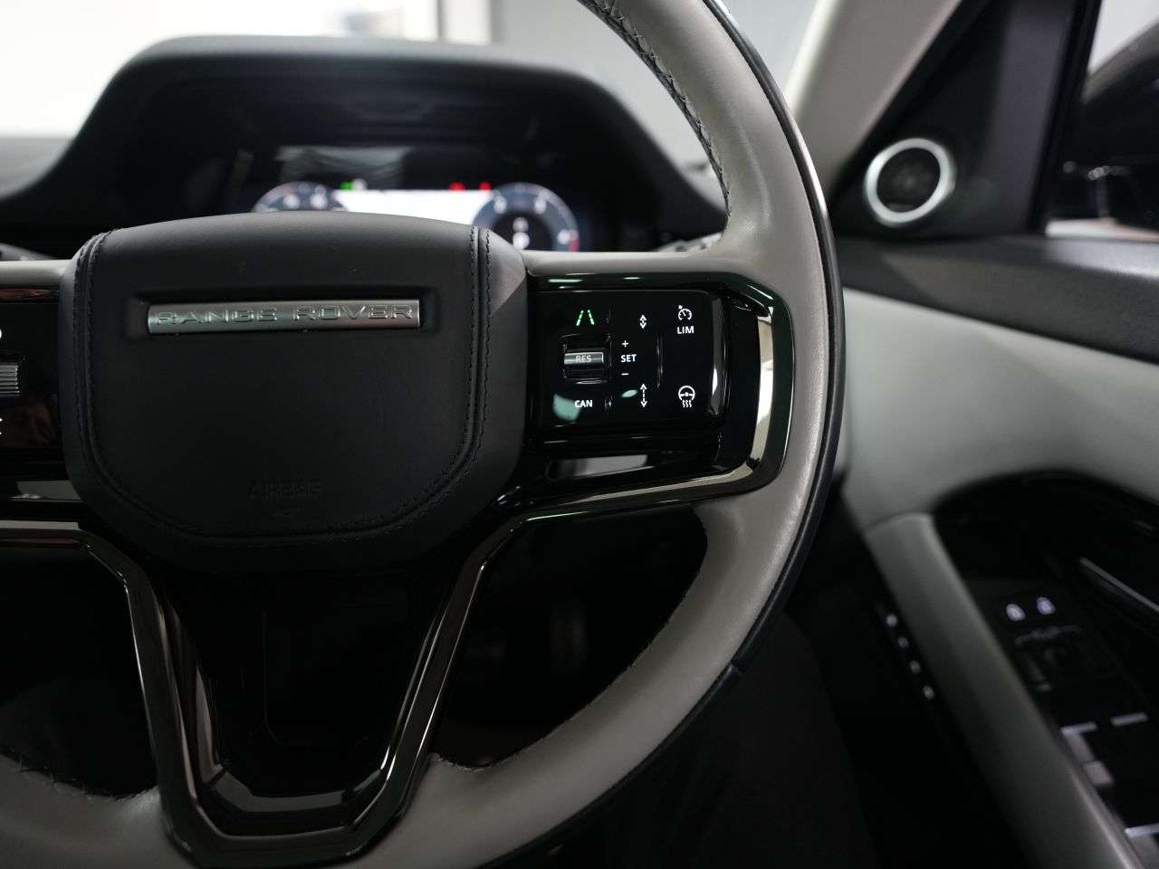2023 LAND ROVER RANGE ROVER EVOQUE 2023 LAND ROVER RANGE ROVER EVOQUE