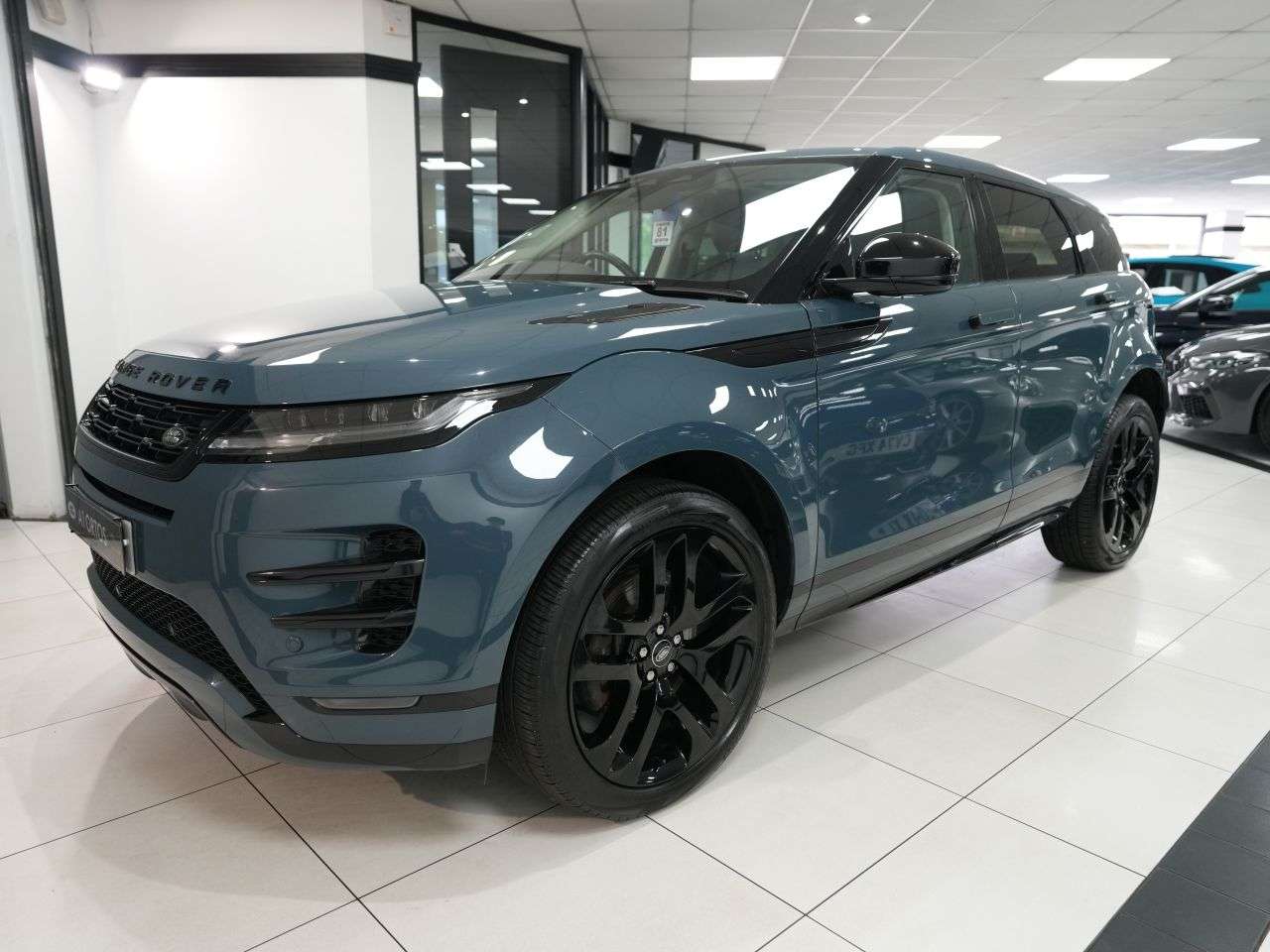 A 2023 LAND ROVER RANGE ROVER EVOQUE 2.0 D200 MHEV Dynamic HSE SUV 5dr Diesel Auto 4WD Euro 6 (s/s) (204 ps) 1 F A 2023 LAND ROVER RANGE ROVER EVOQUE 2.0 D200 MHEV Dynamic HSE SUV 5dr Diesel Auto 4WD Euro 6 (s/s) (204 ps) 1 F