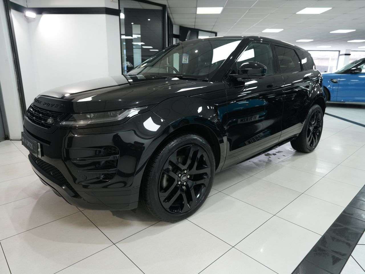 A 2023 LAND ROVER RANGE ROVER EVOQUE 2.0 D200 MHEV Dynamic SE SUV 5dr Diesel Auto 4WD Euro 6 (s/s) (204 ps) 1 FO A 2023 LAND ROVER RANGE ROVER EVOQUE 2.0 D200 MHEV Dynamic SE SUV 5dr Diesel Auto 4WD Euro 6 (s/s) (204 ps) 1 FO