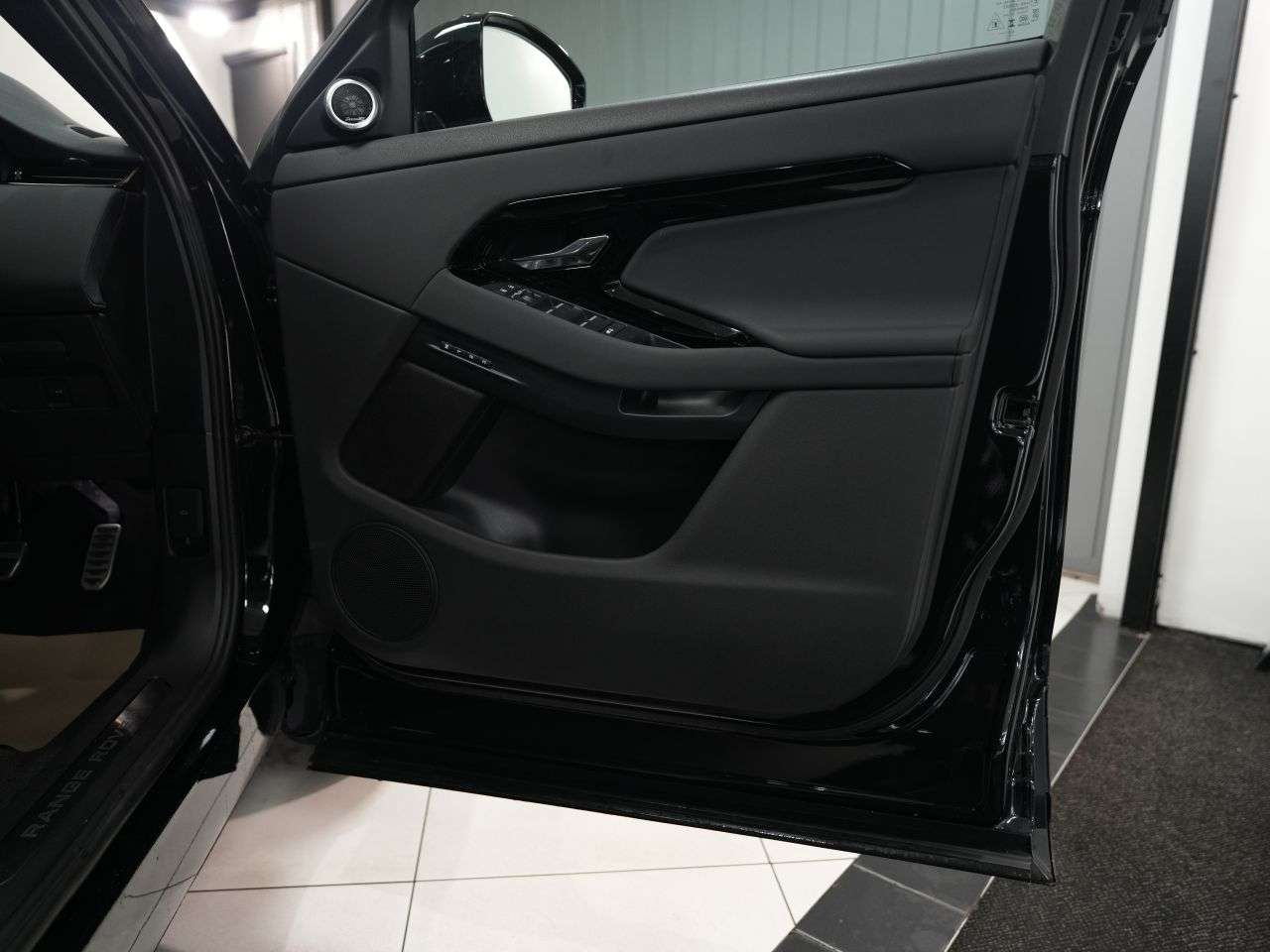 2023 LAND ROVER RANGE ROVER EVOQUE 2023 LAND ROVER RANGE ROVER EVOQUE