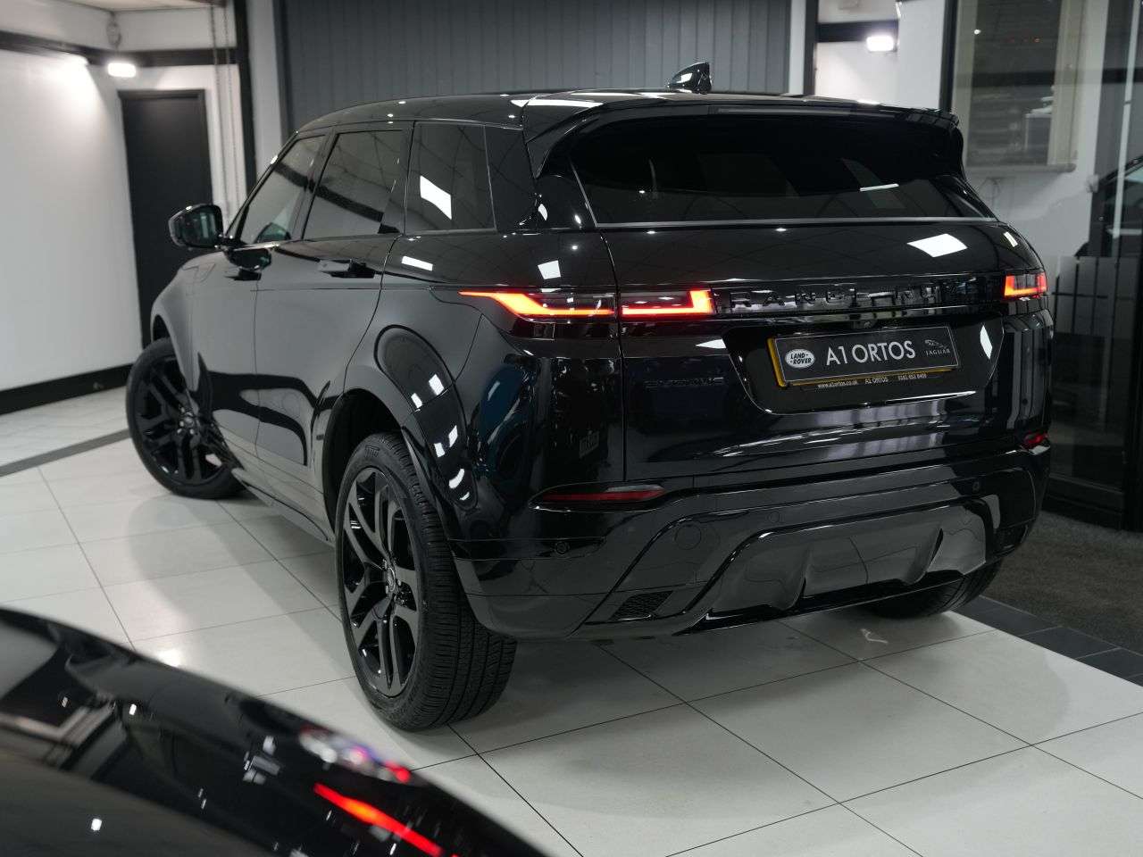 2023 LAND ROVER RANGE ROVER EVOQUE 2023 LAND ROVER RANGE ROVER EVOQUE