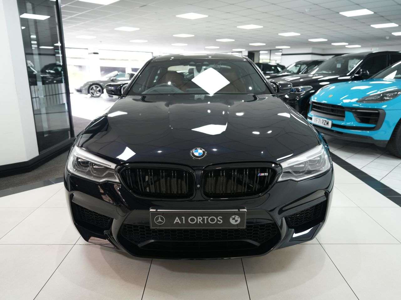 A 2018 BMW M5 4.4 V8 Saloon 4dr Petrol Steptronic xDrive Euro 6 (s/s) (600 ps) BEAUTIFUL A 2018 BMW M5 4.4 V8 Saloon 4dr Petrol Steptronic xDrive Euro 6 (s/s) (600 ps) BEAUTIFUL