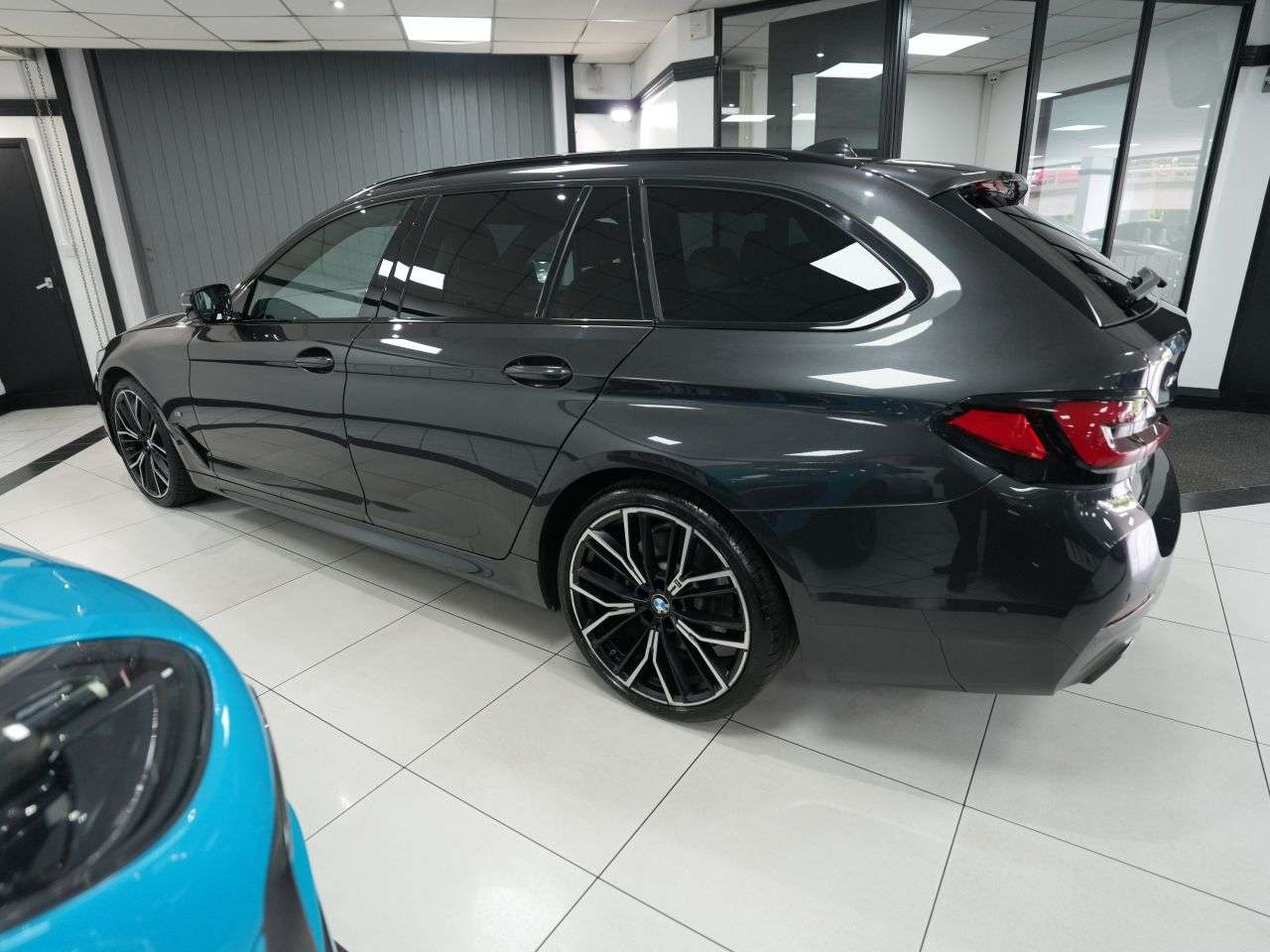 2020 BMW 5 SERIES 2020 BMW 5 SERIES