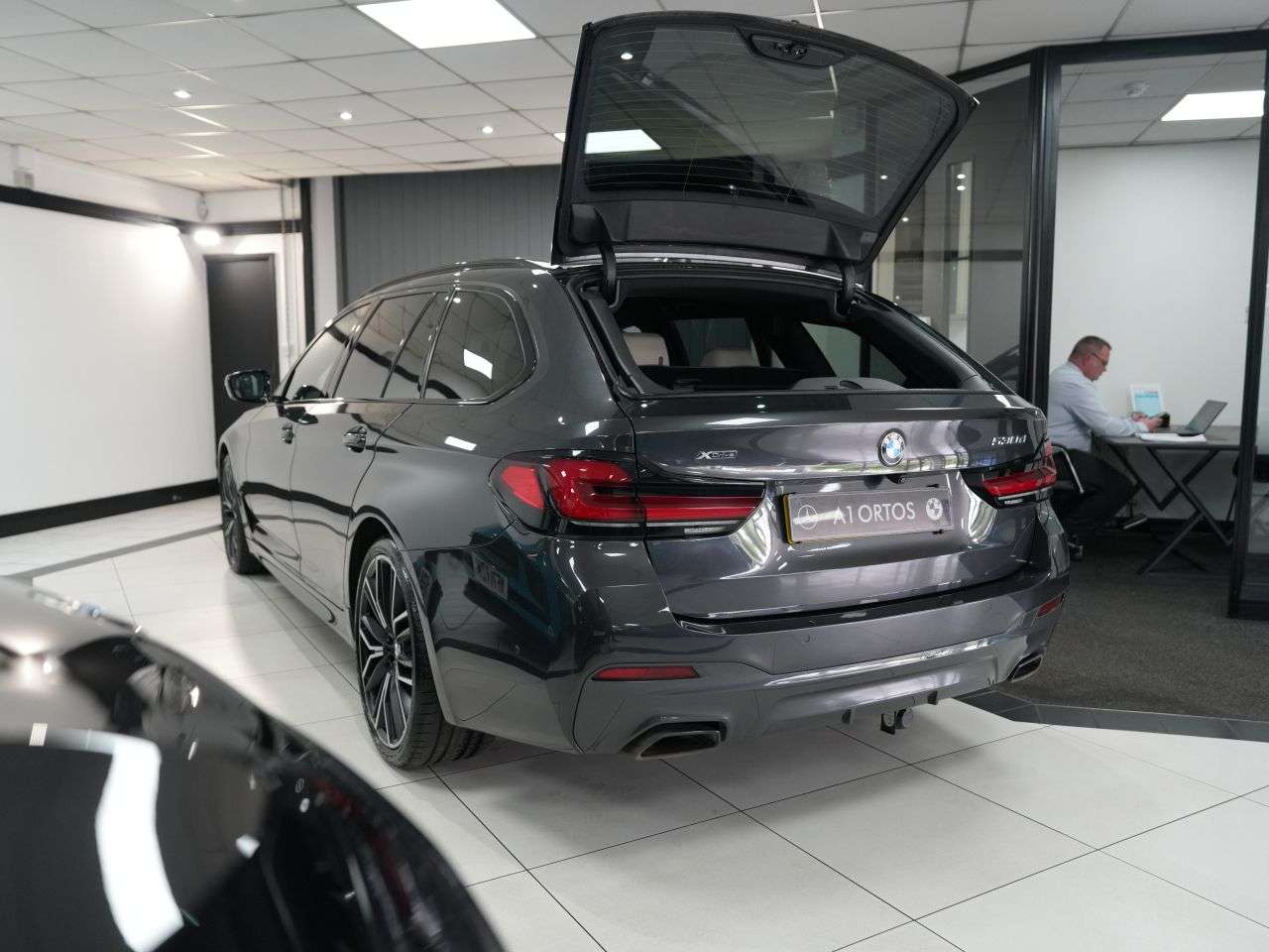 2020 BMW 5 SERIES 2020 BMW 5 SERIES