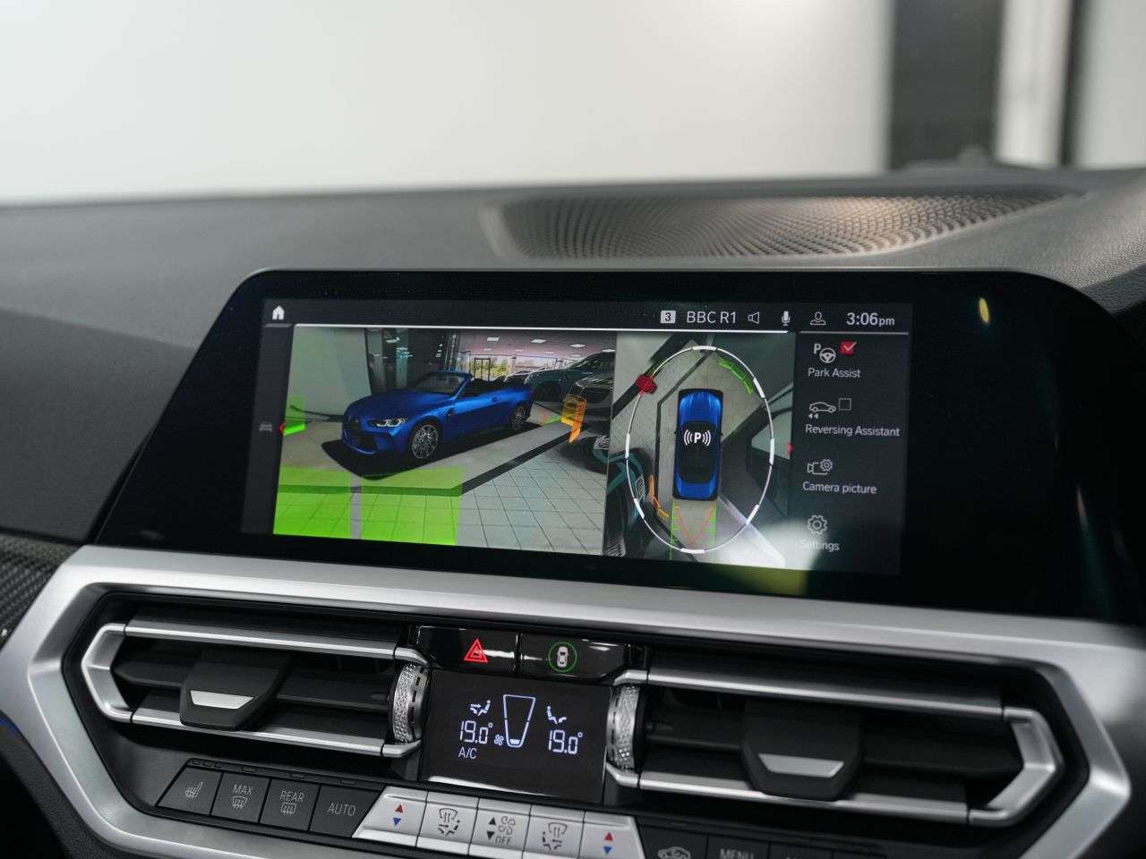 A 2022 BMW M4 3.0 BiTurbo Competition Convertible 2dr Petrol Steptronic M xDrive Euro 6 ( A 2022 BMW M4 3.0 BiTurbo Competition Convertible 2dr Petrol Steptronic M xDrive Euro 6 (