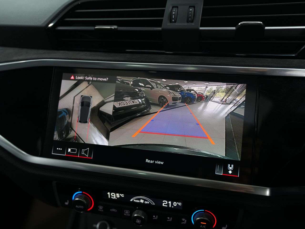 2022 AUDI RS Q3 2022 AUDI RS Q3