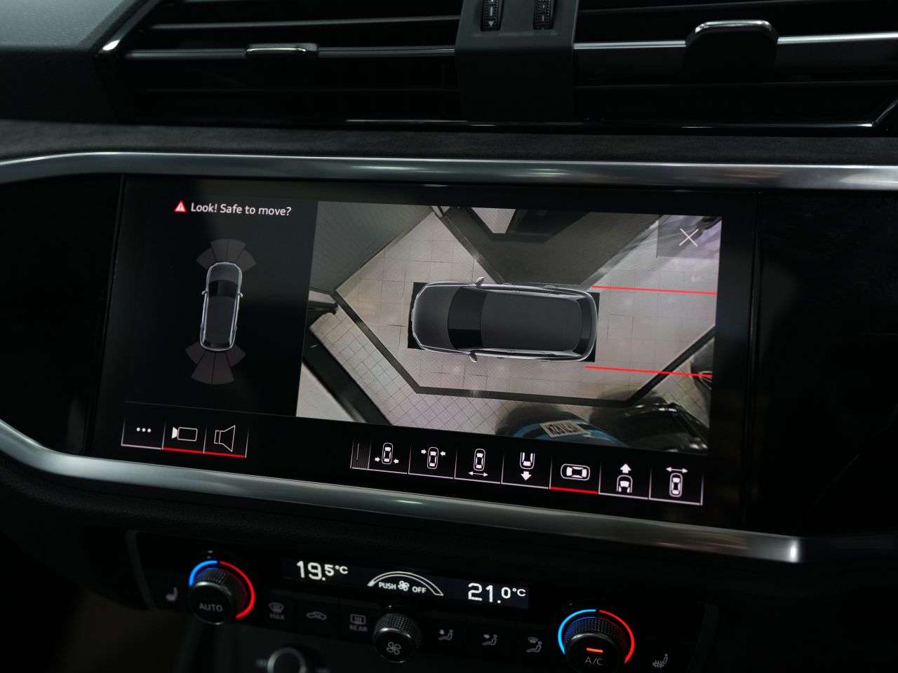 2022 AUDI RS Q3 2022 AUDI RS Q3