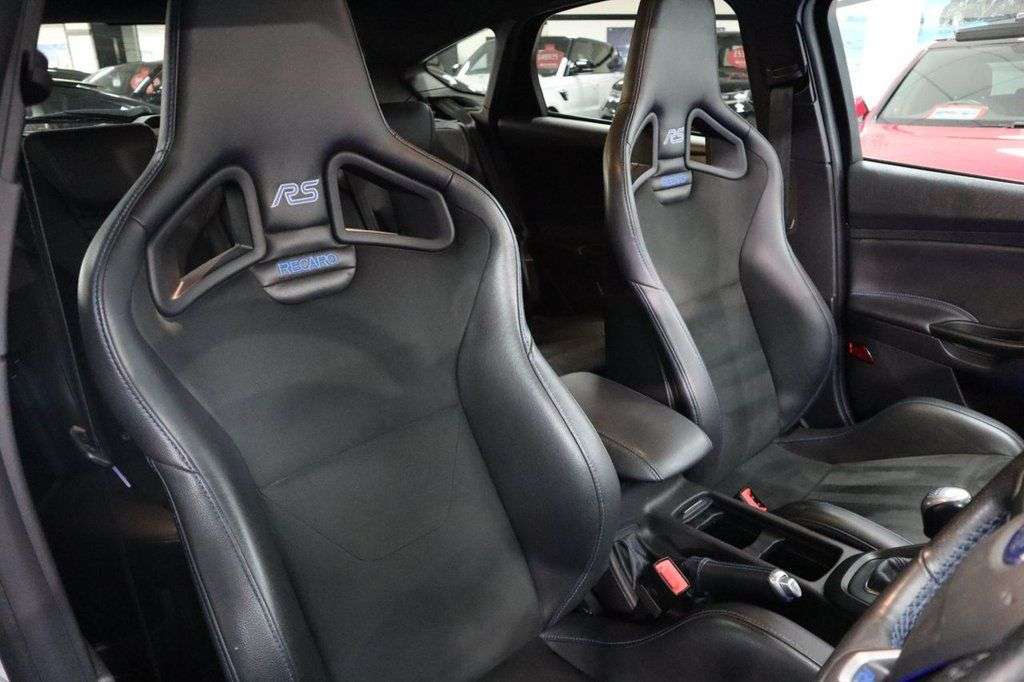 A 2016 FORD FOCUS 2.3T EcoBoost RS Manual AWD Euro 6 MR375 (s/s) STUNNING P/X EXAMPLE, BE QUI A 2016 FORD FOCUS 2.3T EcoBoost RS Manual AWD Euro 6 MR375 (s/s) STUNNING P/X EXAMPLE, BE QUI