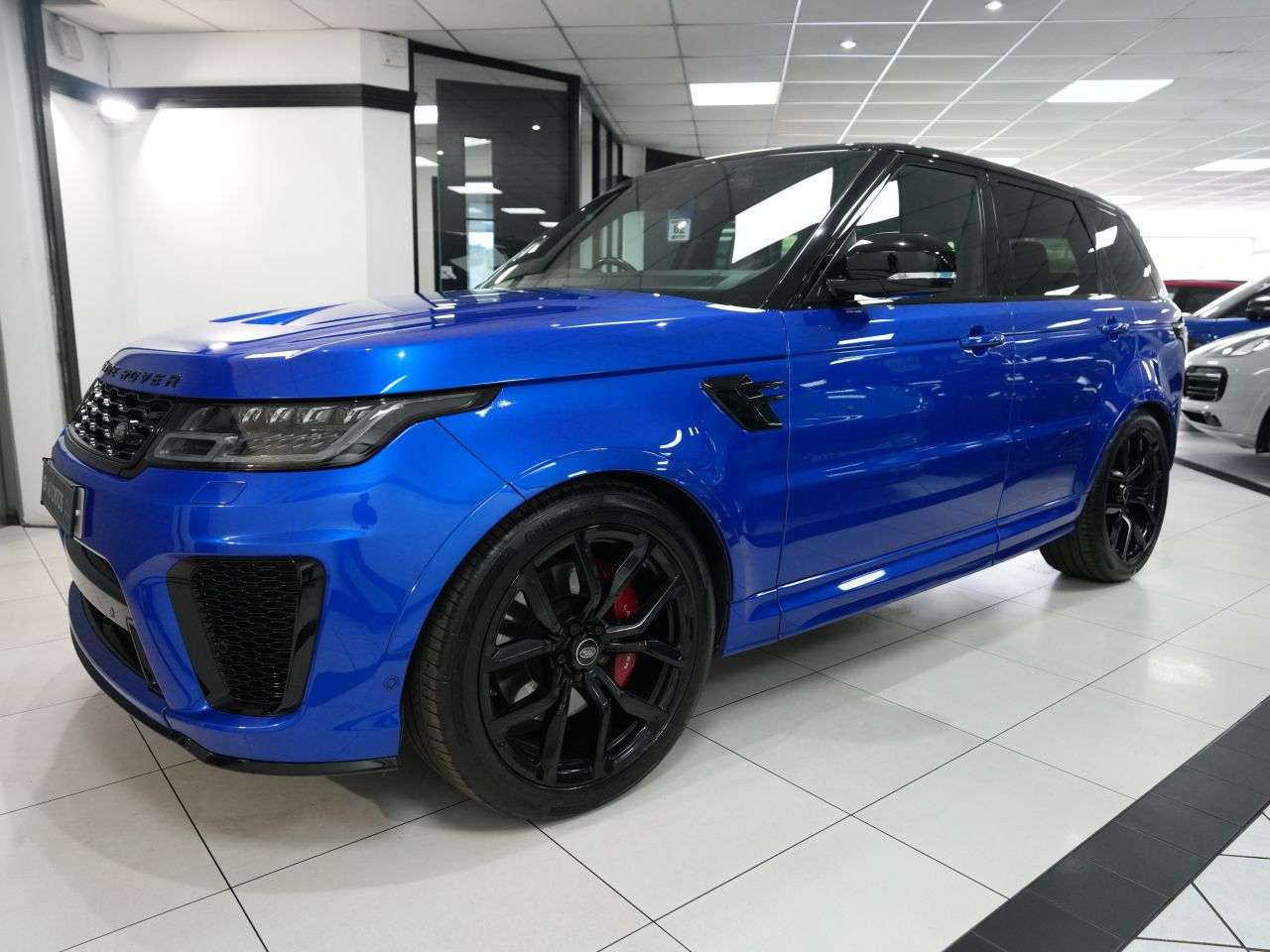 A 2021 LAND ROVER RANGE ROVER SPORT 5.0 P575 V8 GPF SVR SUV 5dr Petrol Auto 4WD Euro 6 (s/s) (575 ps) GORGEOUS A 2021 LAND ROVER RANGE ROVER SPORT 5.0 P575 V8 GPF SVR SUV 5dr Petrol Auto 4WD Euro 6 (s/s) (575 ps) GORGEOUS