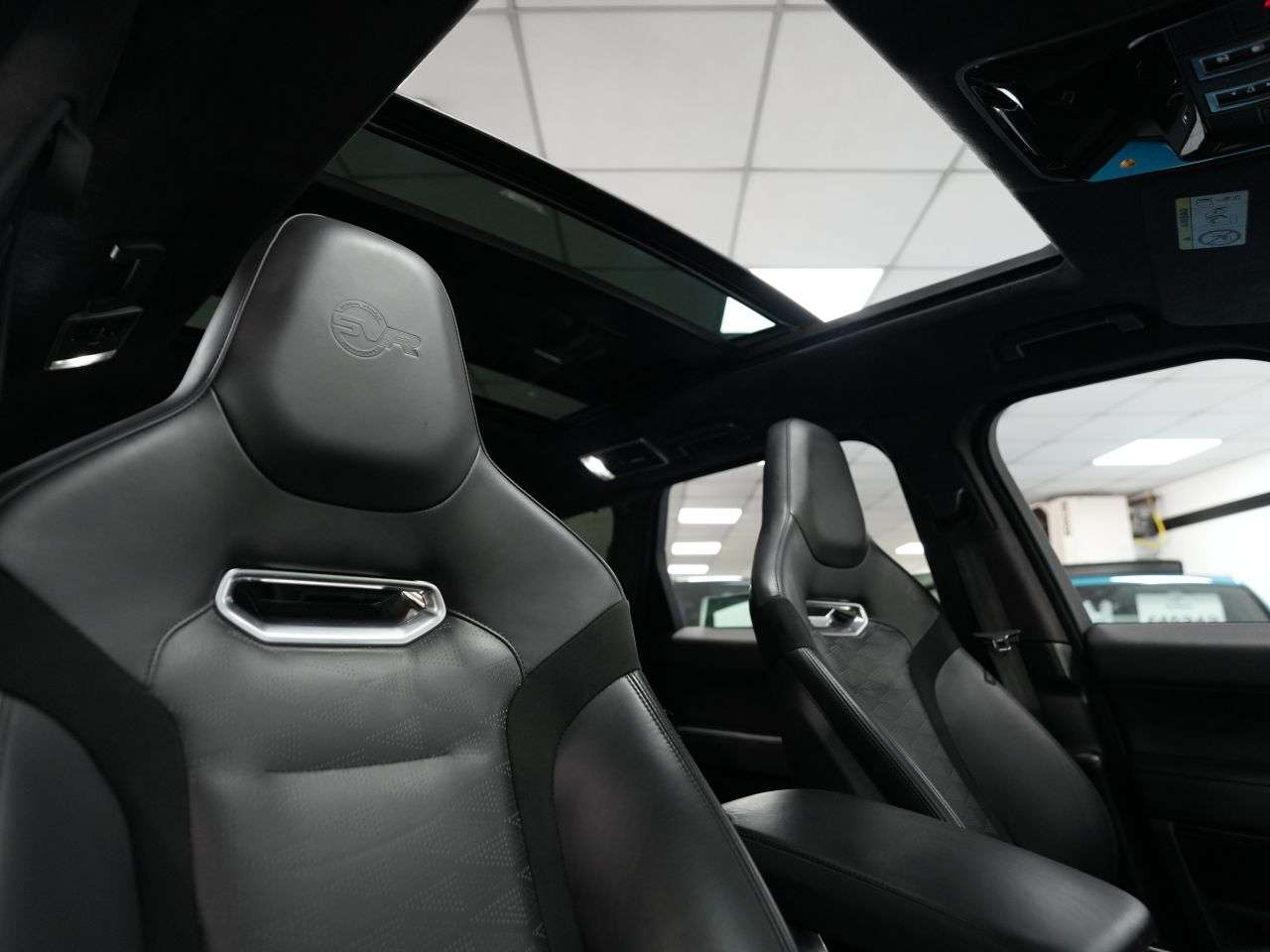 A 2021 LAND ROVER RANGE ROVER SPORT 5.0 P575 V8 GPF SVR SUV 5dr Petrol Auto 4WD Euro 6 (s/s) (575 ps) GORGEOUS A 2021 LAND ROVER RANGE ROVER SPORT 5.0 P575 V8 GPF SVR SUV 5dr Petrol Auto 4WD Euro 6 (s/s) (575 ps) GORGEOUS