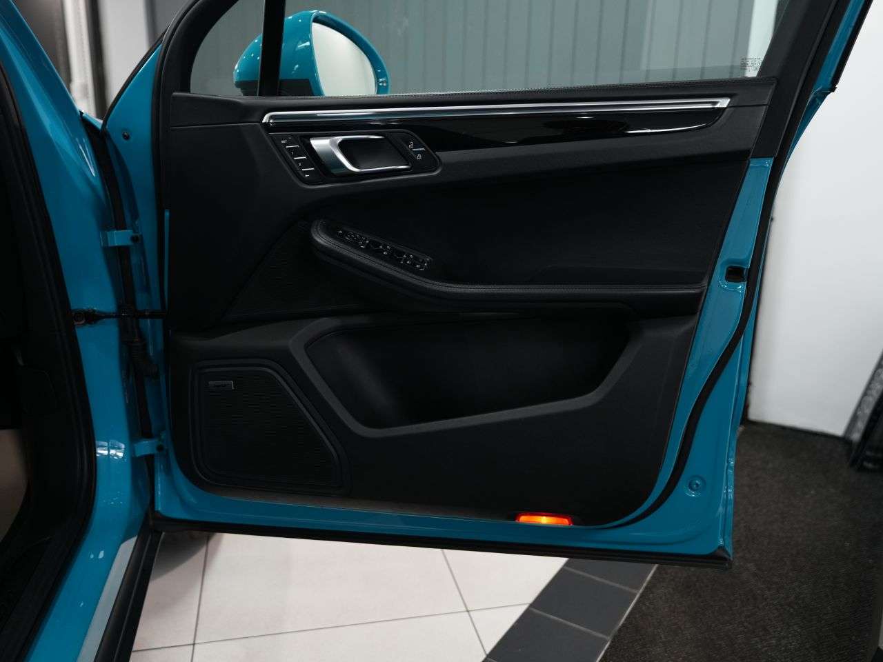 2019 PORSCHE MACAN 2019 PORSCHE MACAN