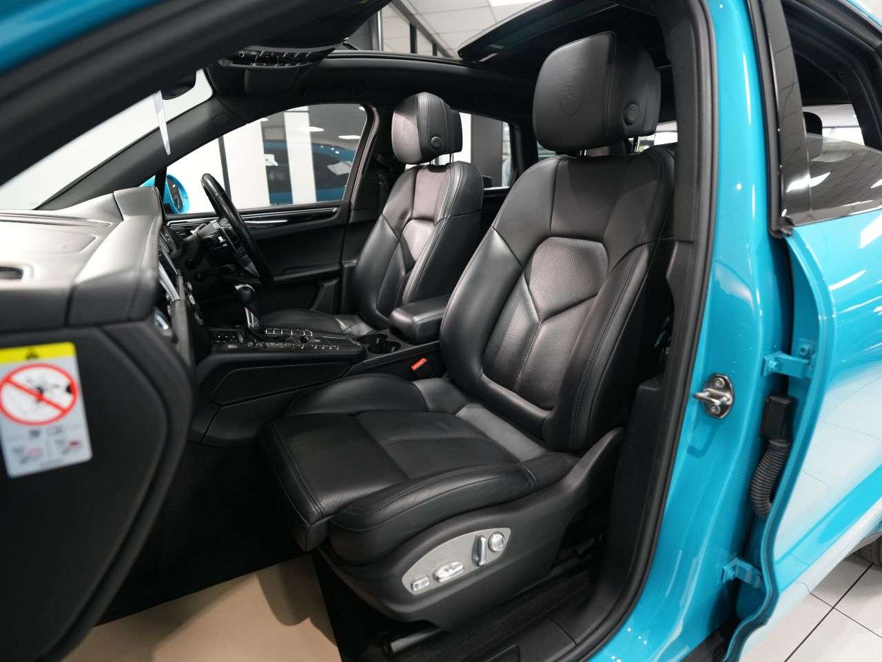 2019 PORSCHE MACAN 2019 PORSCHE MACAN