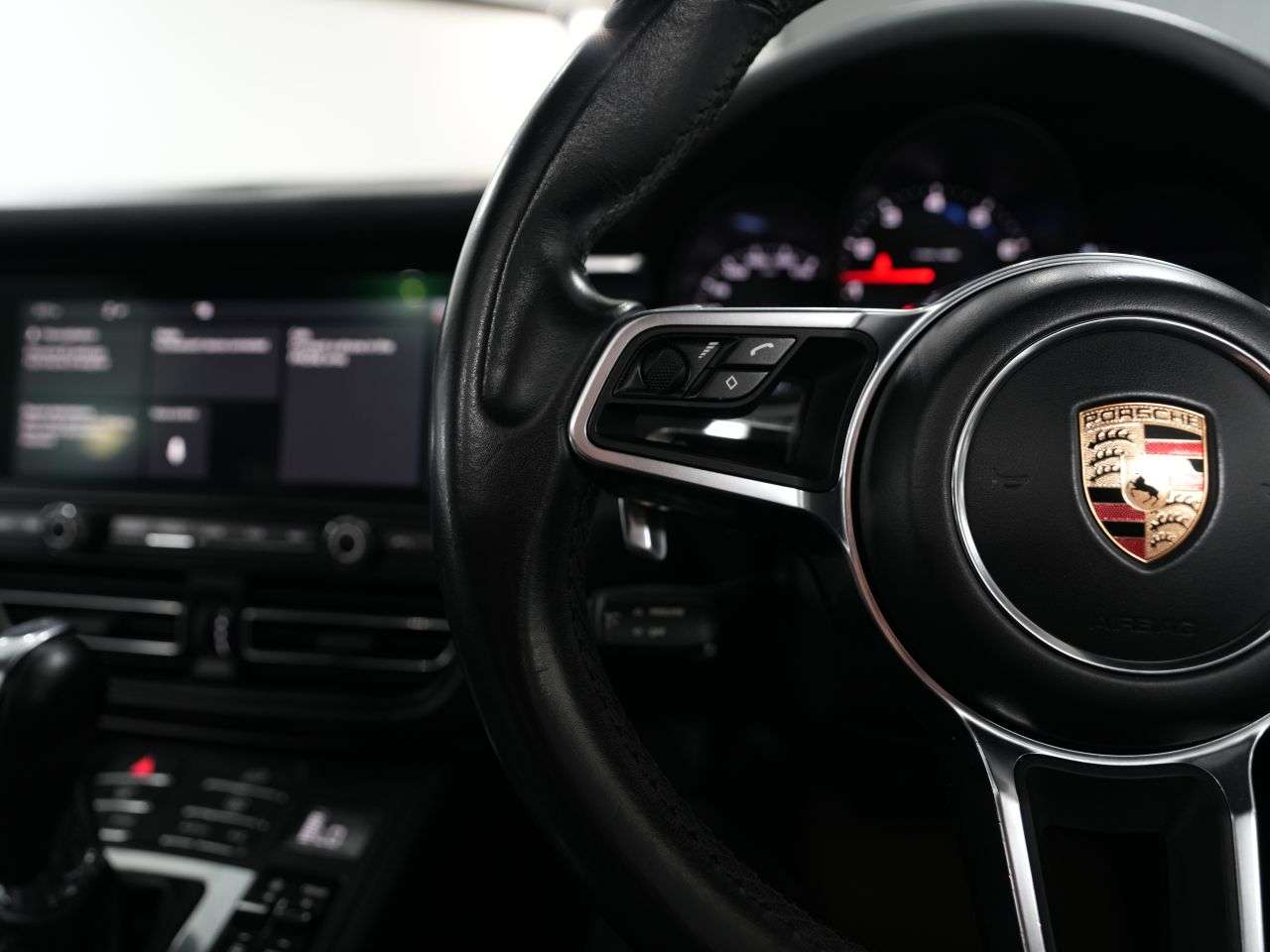 2019 PORSCHE MACAN 2019 PORSCHE MACAN