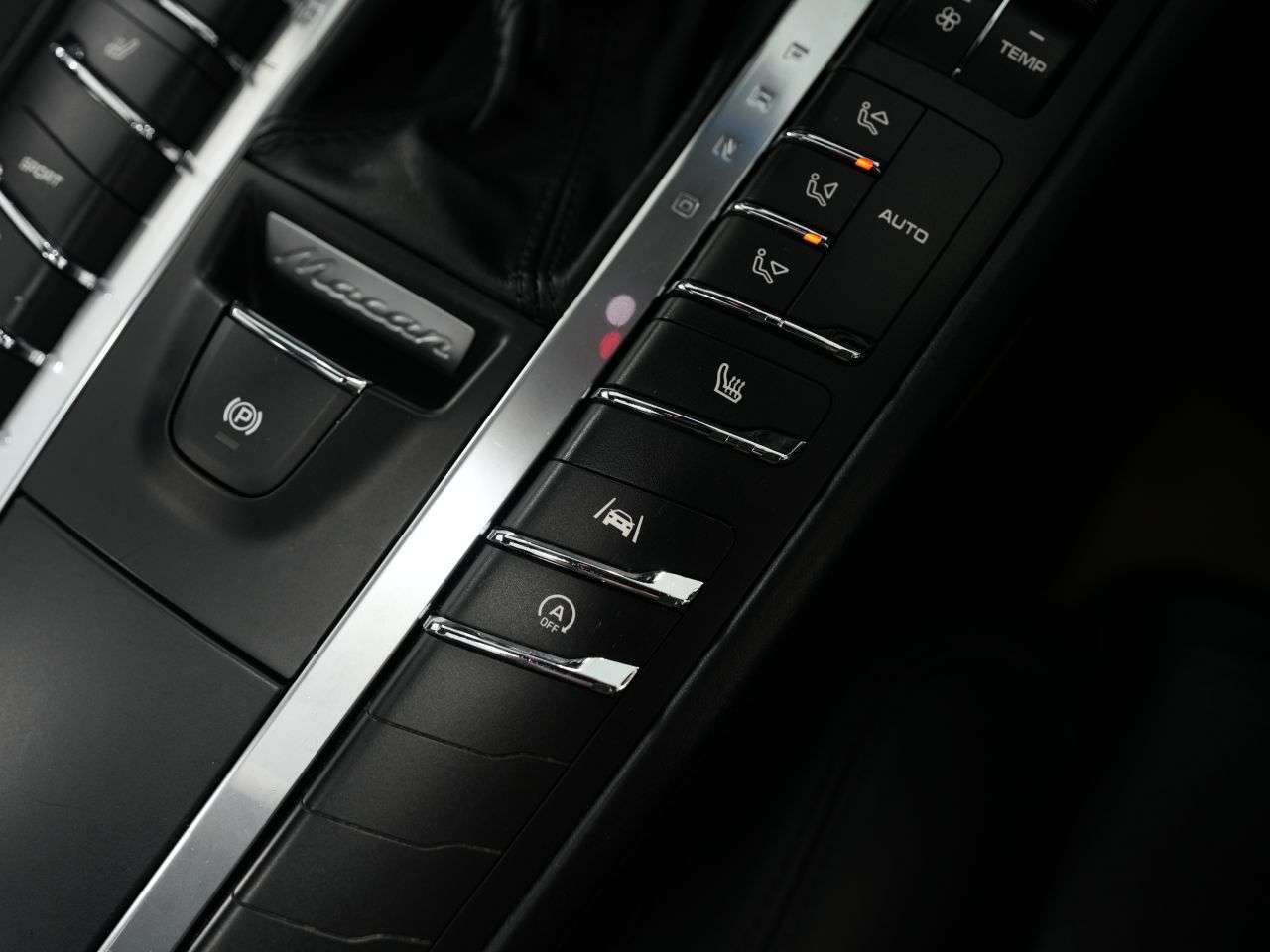 2019 PORSCHE MACAN 2019 PORSCHE MACAN