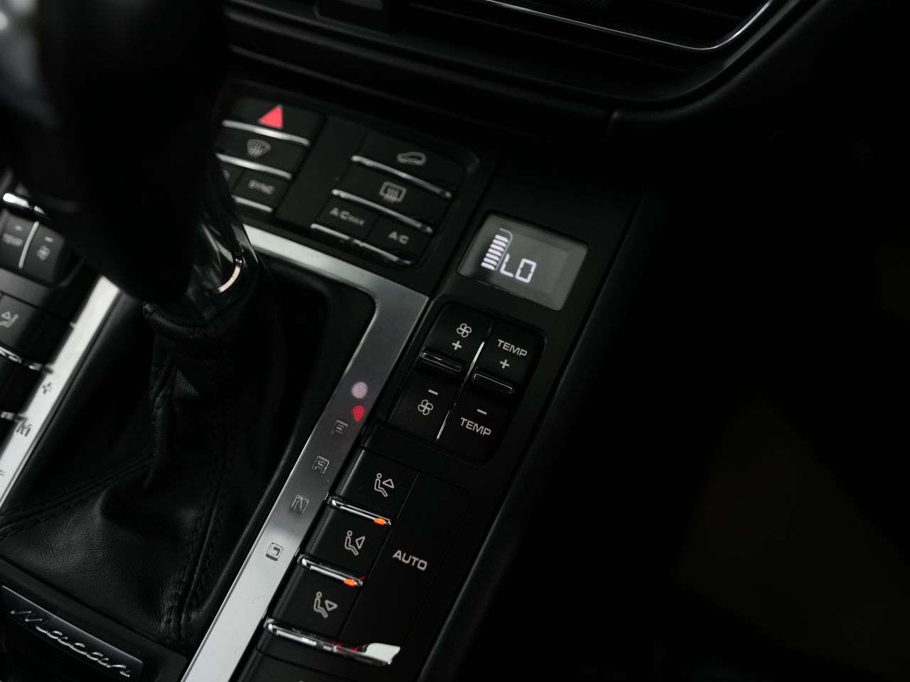 2019 PORSCHE MACAN 2019 PORSCHE MACAN