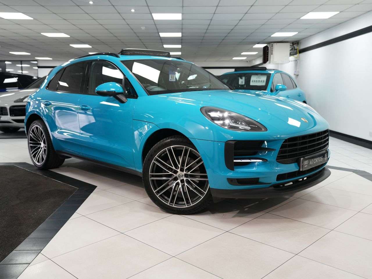 2019 PORSCHE MACAN 2019 PORSCHE MACAN
