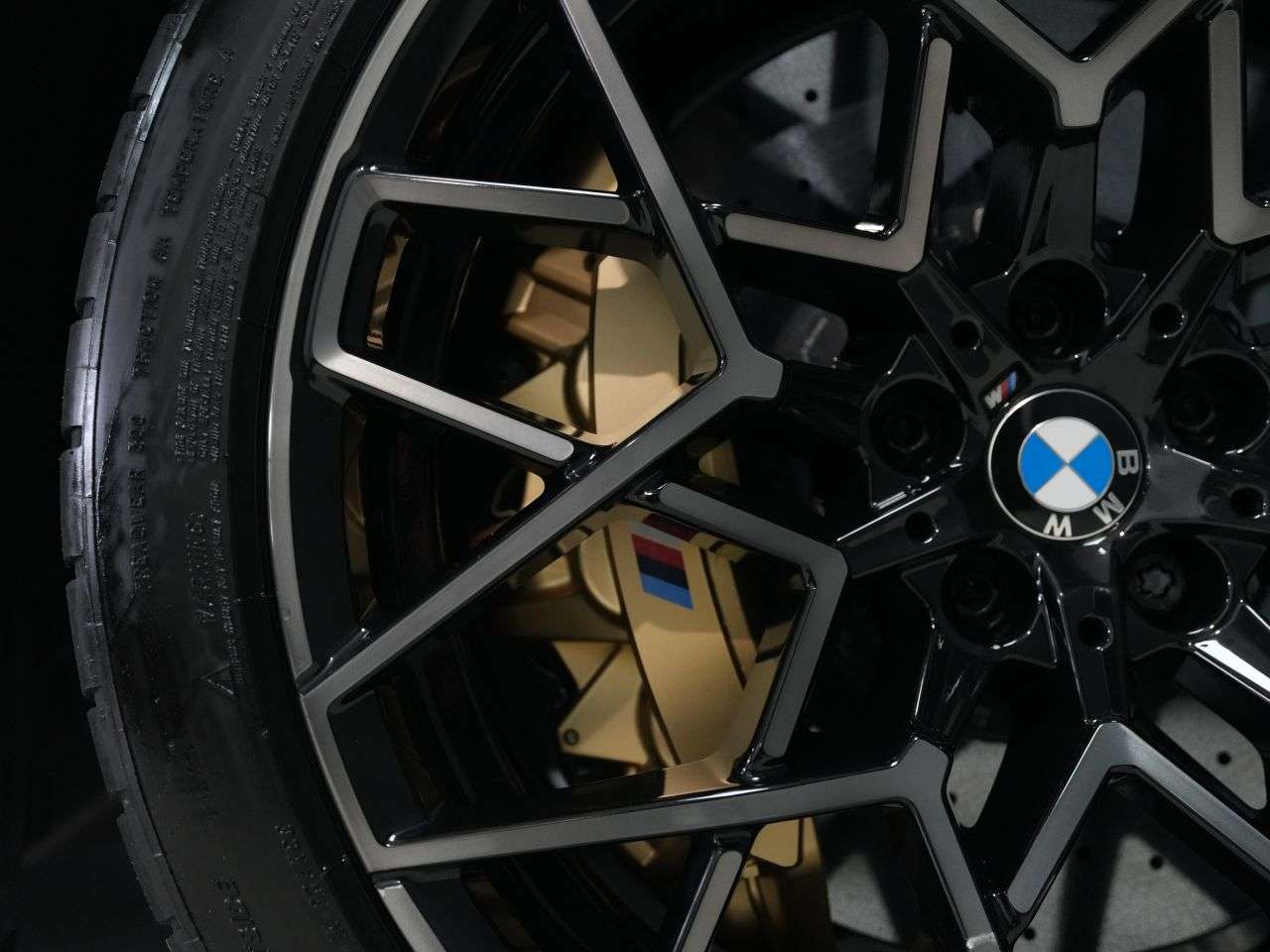 A 2020 BMW 8 SERIES 4.4 M8 Competition Coupe 2dr Petrol Steptronic 4WD Euro 6 (s/s) (625 ps) CA A 2020 BMW 8 SERIES 4.4 M8 Competition Coupe 2dr Petrol Steptronic 4WD Euro 6 (s/s) (625 ps) CA