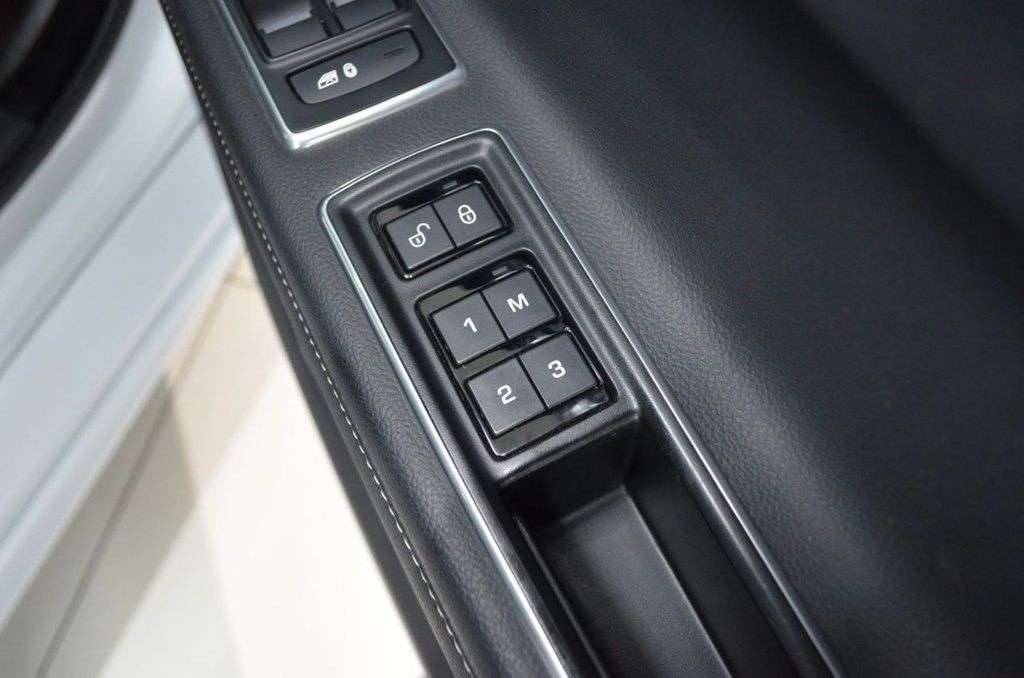 2019 JAGUAR XF 2019 JAGUAR XF