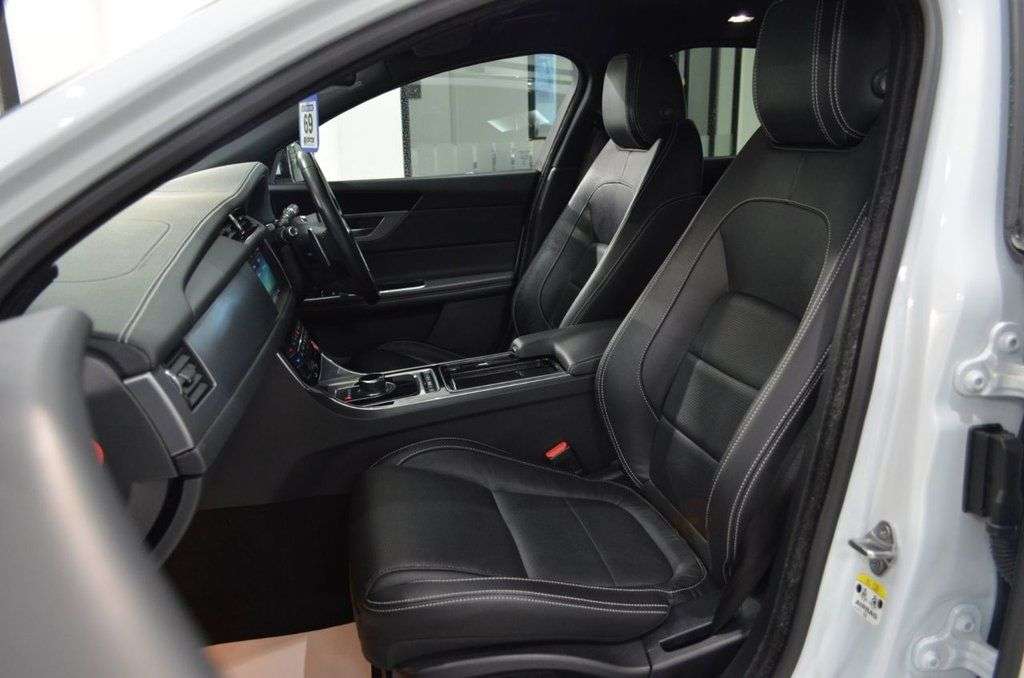 2019 JAGUAR XF 2019 JAGUAR XF
