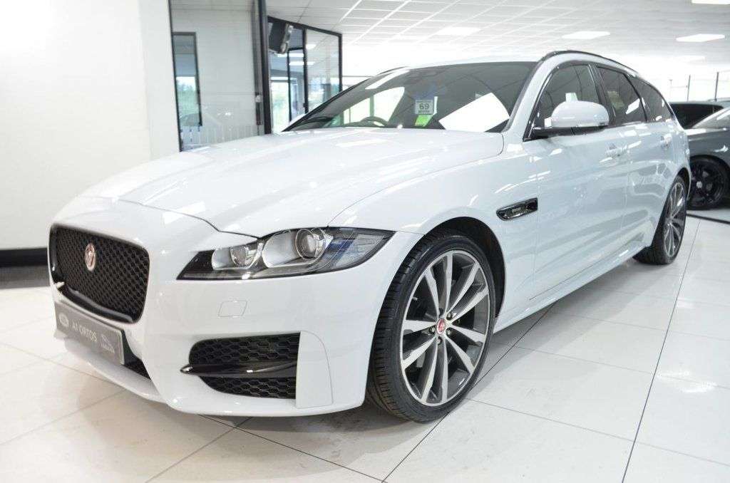 A 2019 JAGUAR XF 2.0d R-Sport Sportbrake 5dr Diesel Auto Euro 6 (s/s) (180 ps) GORGEOUS SPOR A 2019 JAGUAR XF 2.0d R-Sport Sportbrake 5dr Diesel Auto Euro 6 (s/s) (180 ps) GORGEOUS SPOR